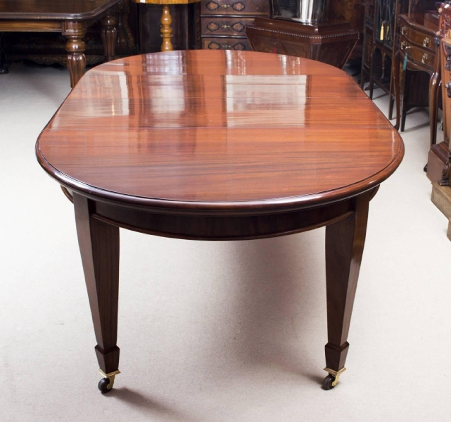 This is an extremely rare opportunity to own an antique Edwardian oval extending dining table which can comfortably seat eight, made of flame mahogany this table is sure to get noticed wherever it is placed.

It has two leaves which can be added