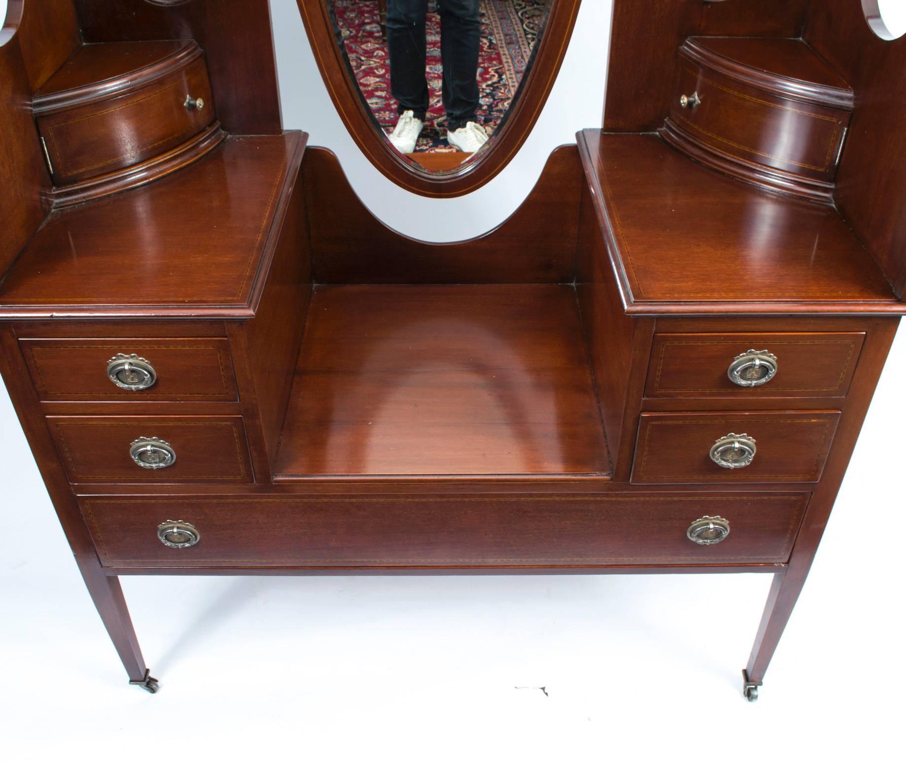 mahogany dressing table with mirror