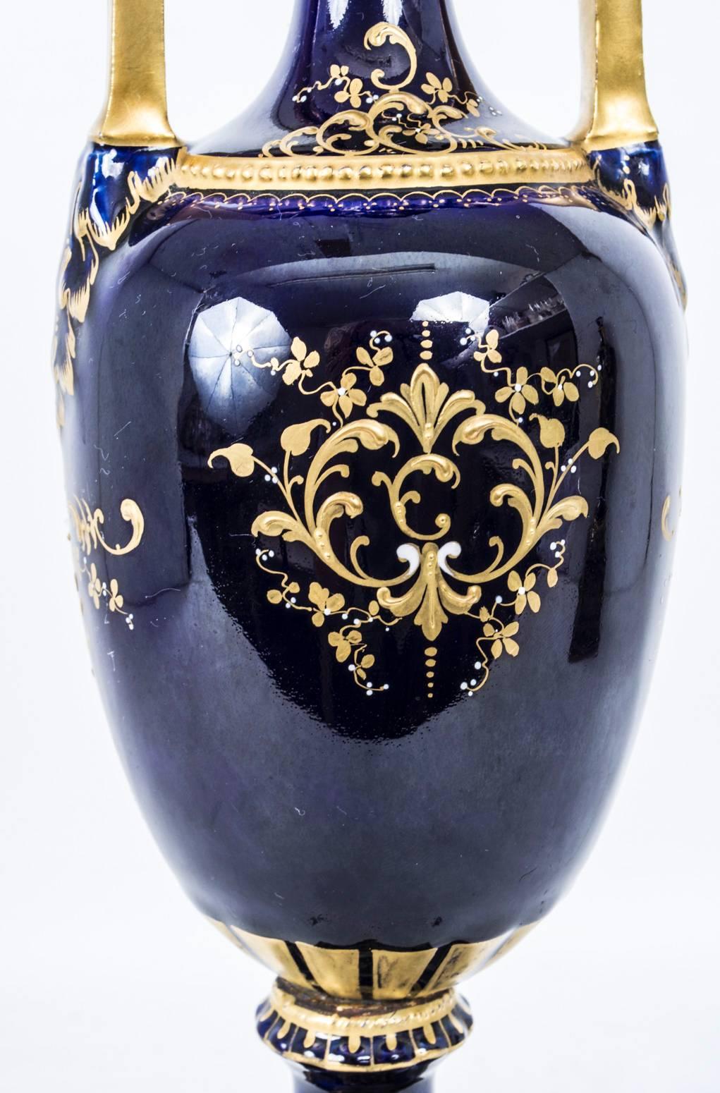 royal bonn vase