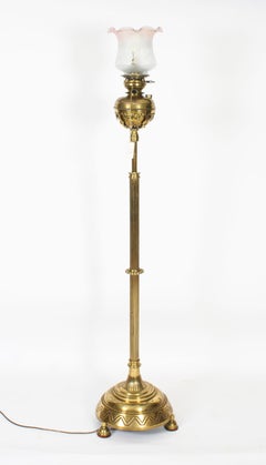Lampada a olio da pavimento in bronzo dorato (ormolu) in stile edoardiano, XIX secolo