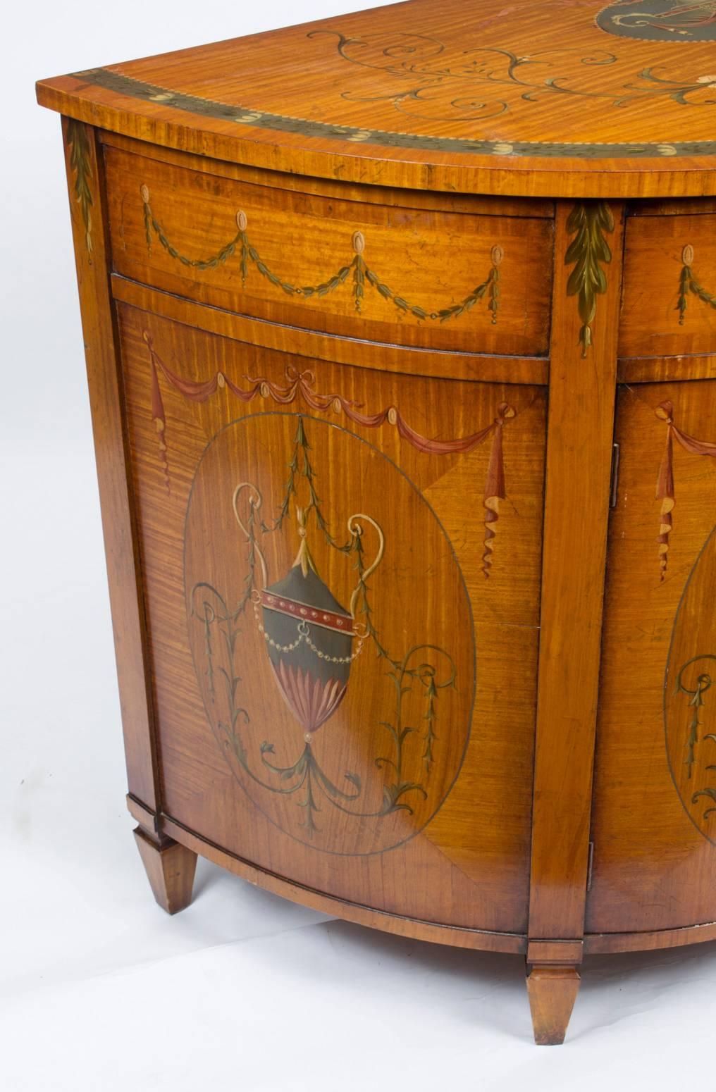 Vintage Pair of Painted Satinwood Half Moon Cabinets, 20th Century In Excellent Condition In London, GB