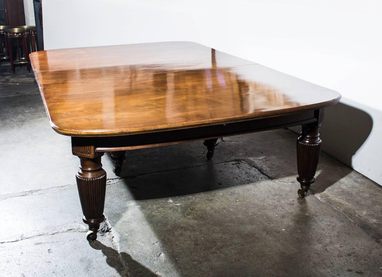 antique extendable dining table