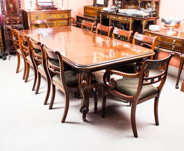 Marlyn Victorian Dining Room Table Set