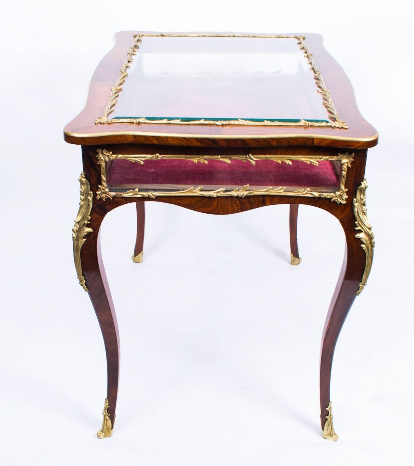 Antique French Rosewood and Ormolu Bijouterie Display Table In Excellent Condition In London, GB