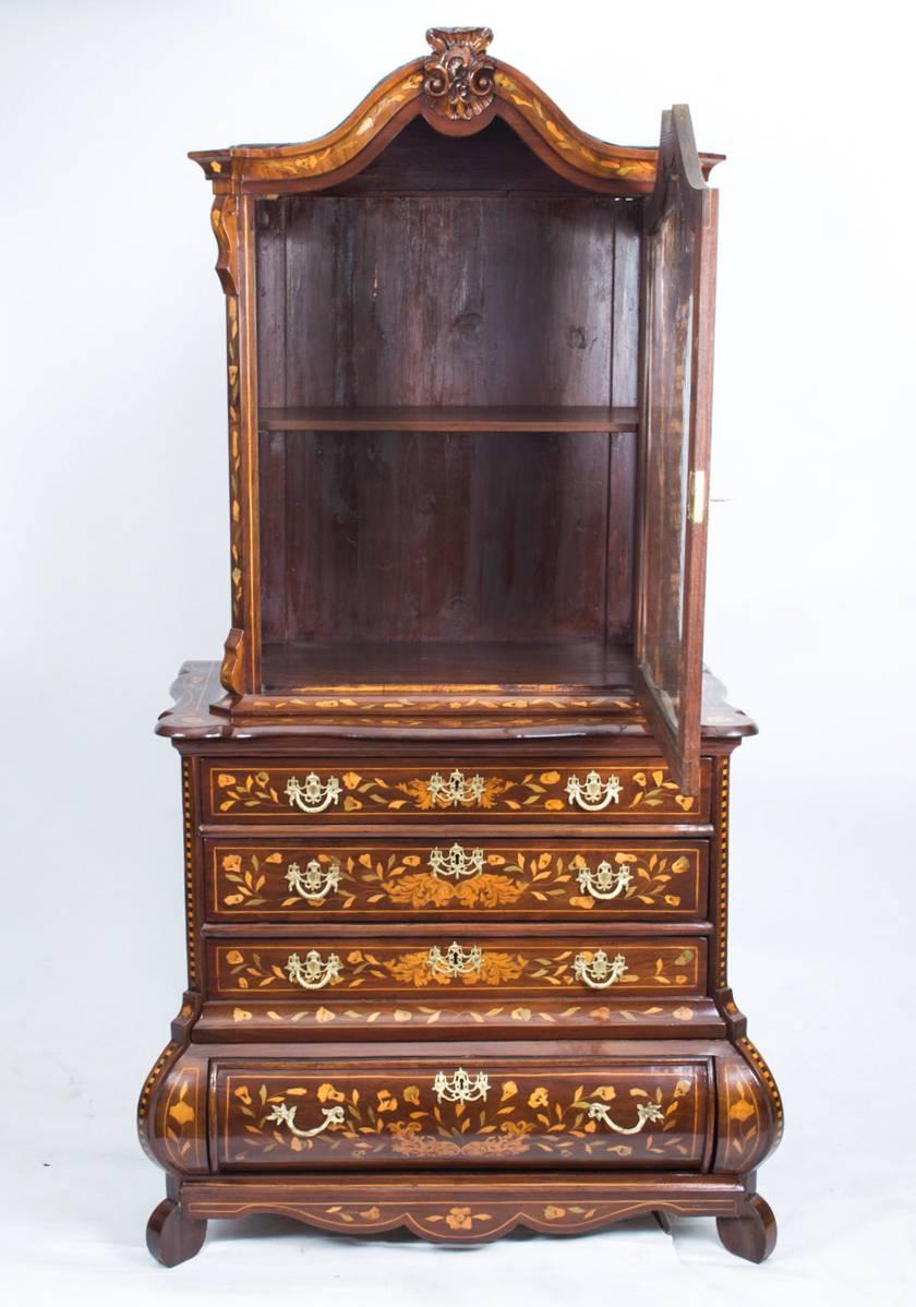 18th Century Dutch Marquetry Walnut Cabinet on Chest For Sale 2