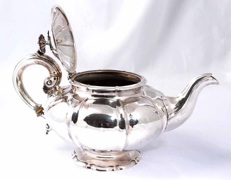 Antique Victorian Silver Teapot, 1832 at 1stDibs