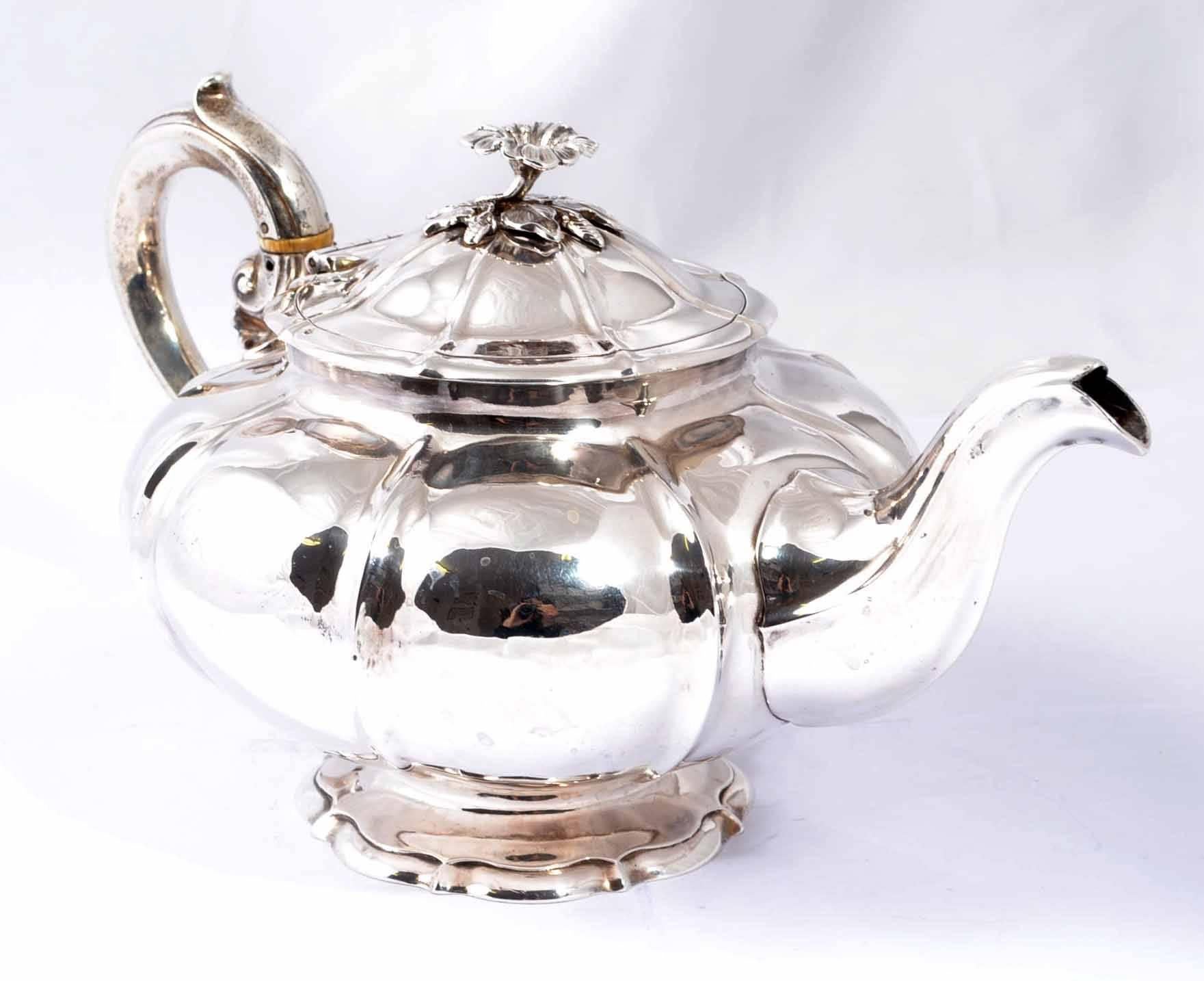 English Antique Victorian Silver Teapot, 1832