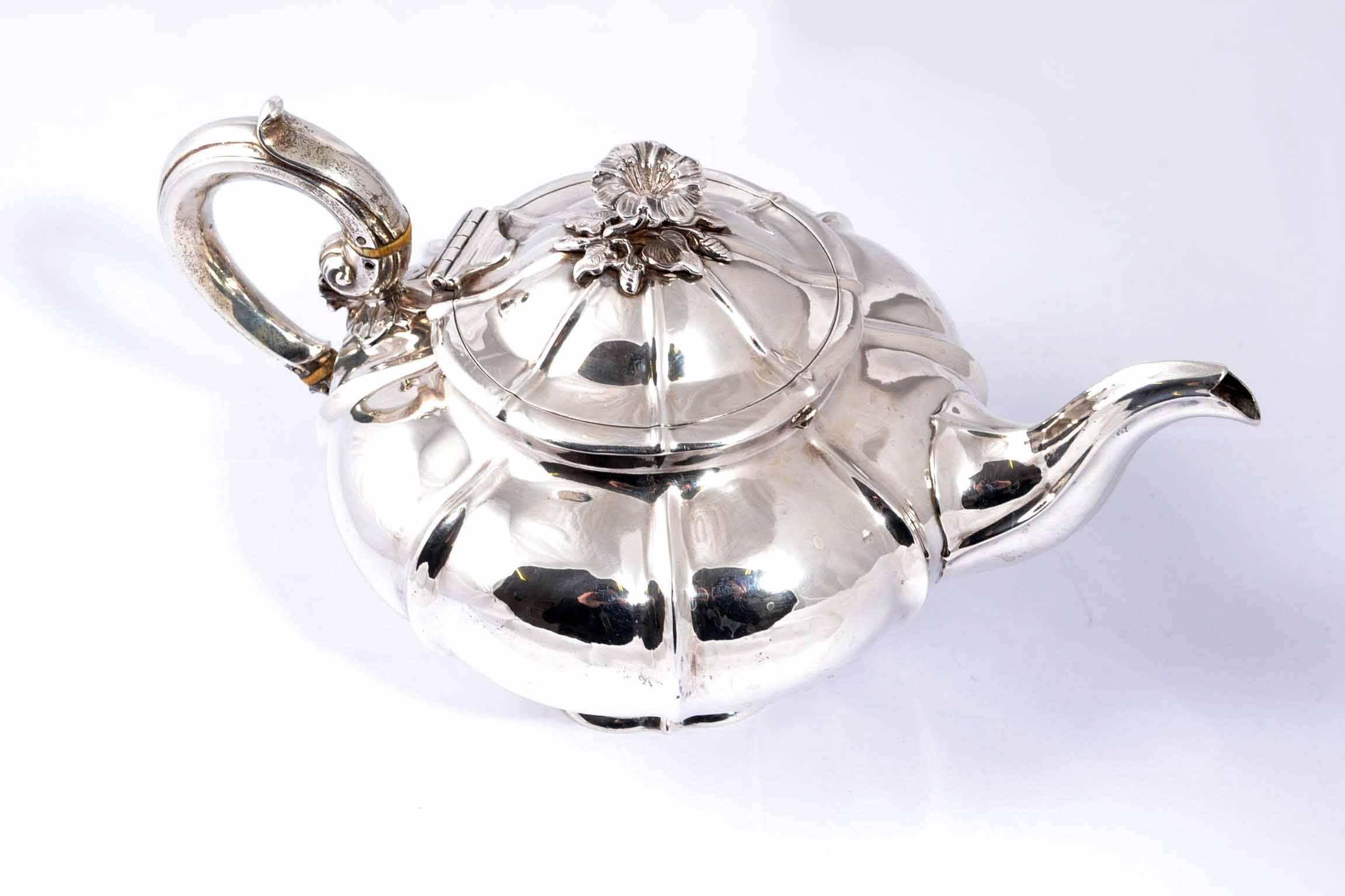 Antique Victorian Silver Teapot, 1832 3