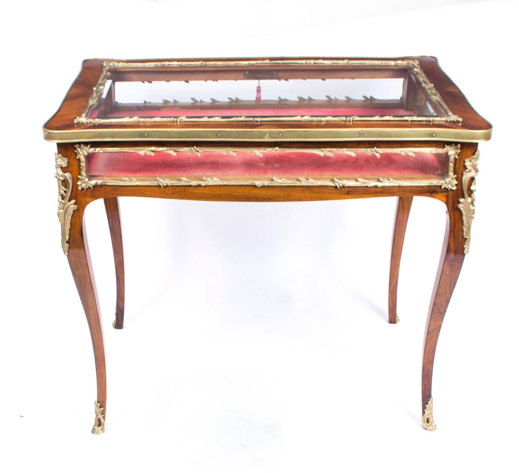 Antique French Kingwood and Ormolu Bijouterie Display Table 4