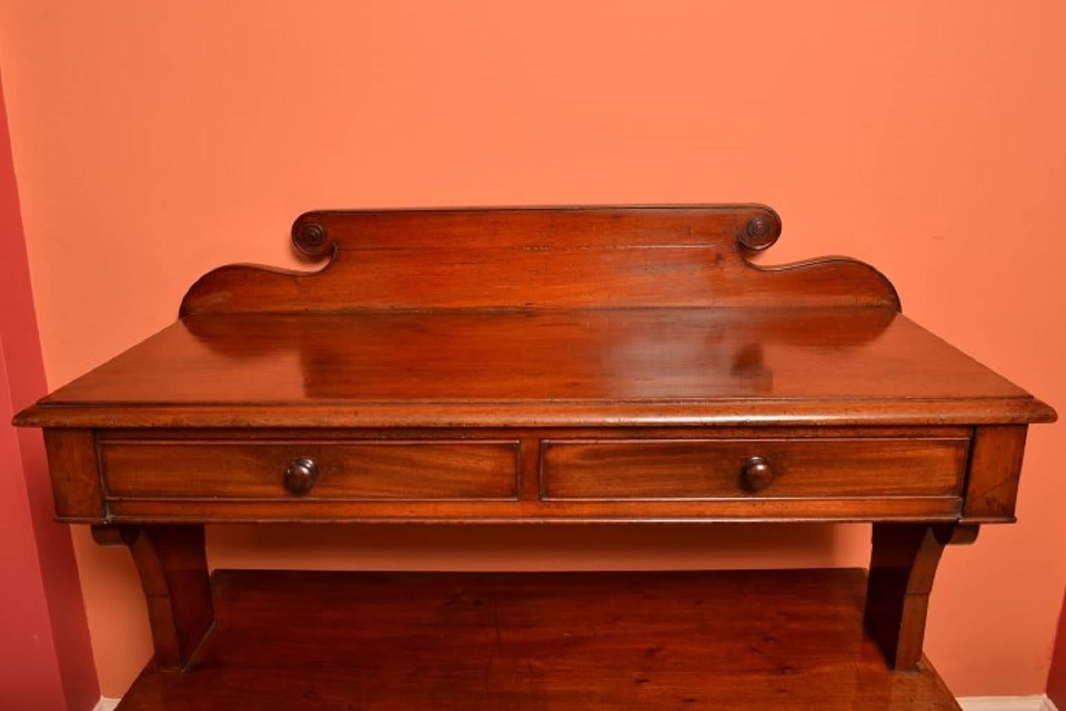 19th Century Victorian Mahogany Serving Table Buffet In Excellent Condition For Sale In London, GB