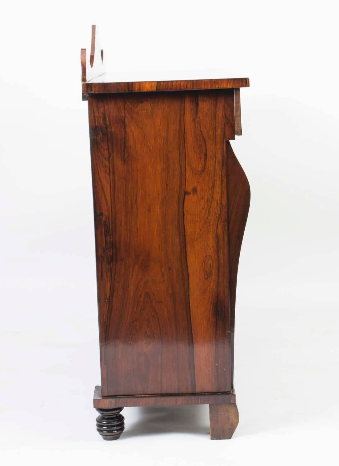 19. Jahrhundert Regency Messing Intarsien Kabinett Chiffonier (Holz) im Angebot