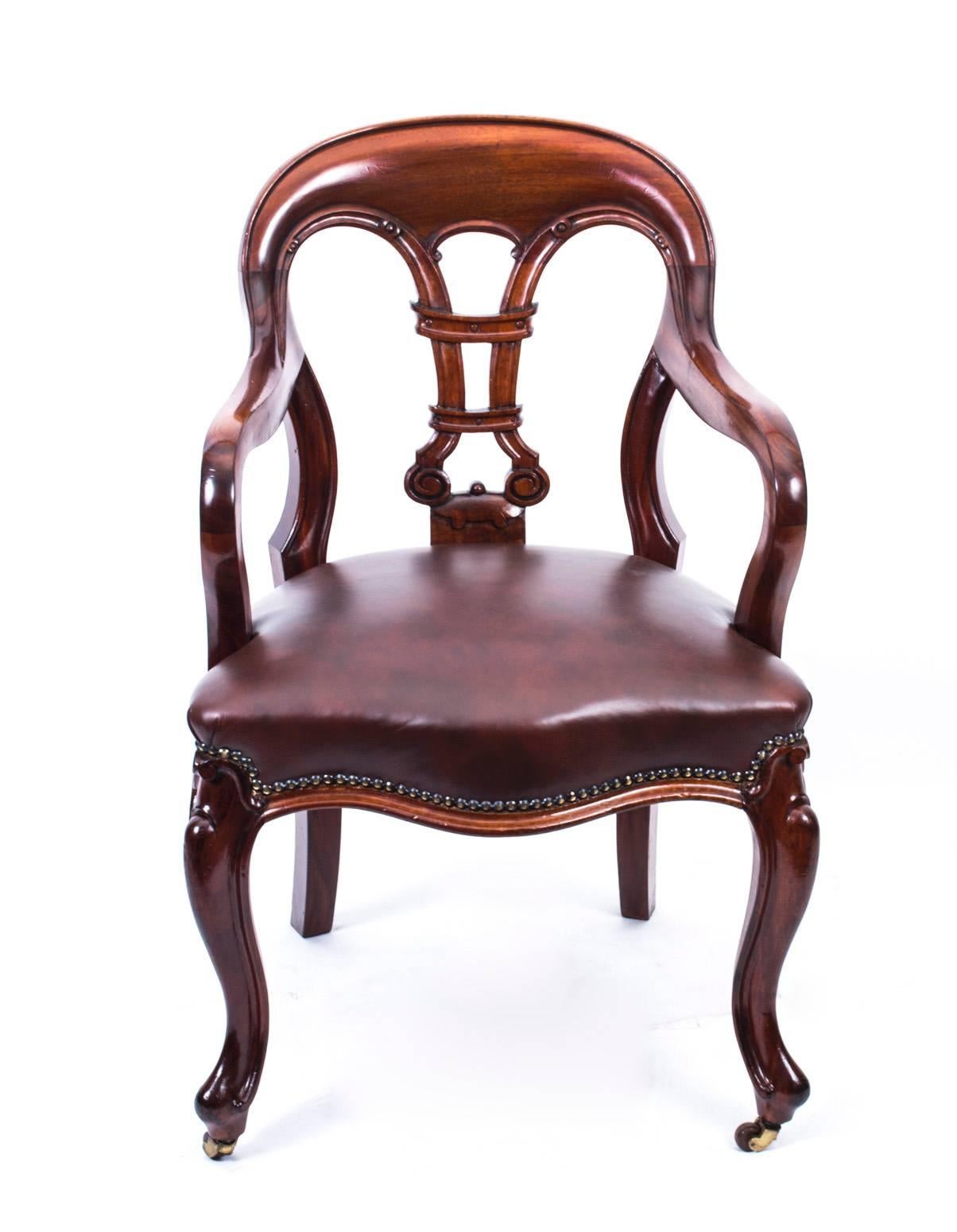 British 19th Century Pair of William IV Mahogany and Leather Armchairs
