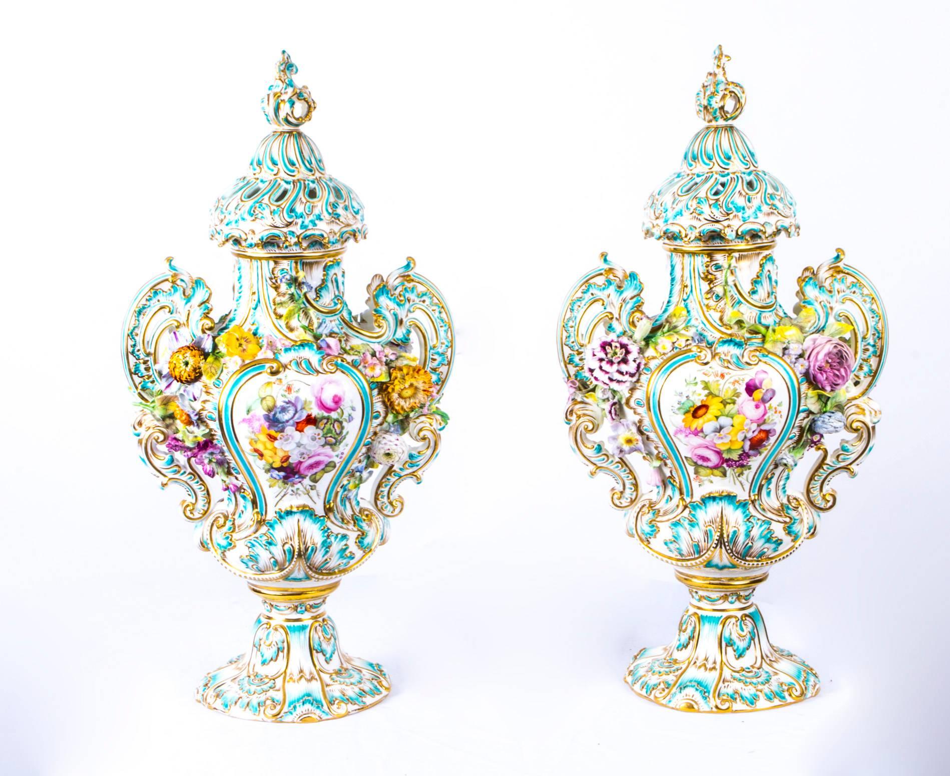 Antique Pair of Meissen Porcelain Vases, circa 1810 5
