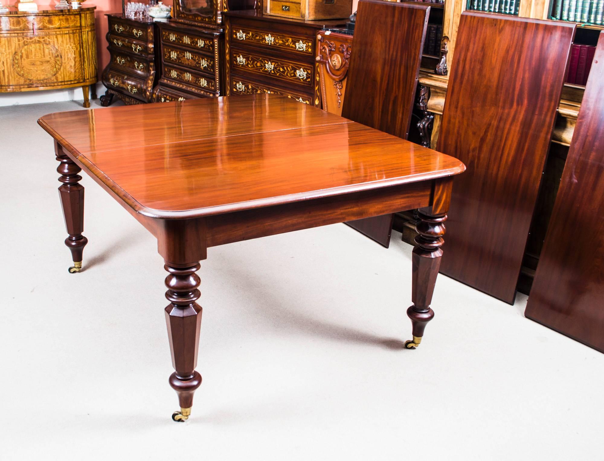 Antique Regency Mahogany Dining Table Manner of Gillows, circa 1820 In Excellent Condition In London, GB