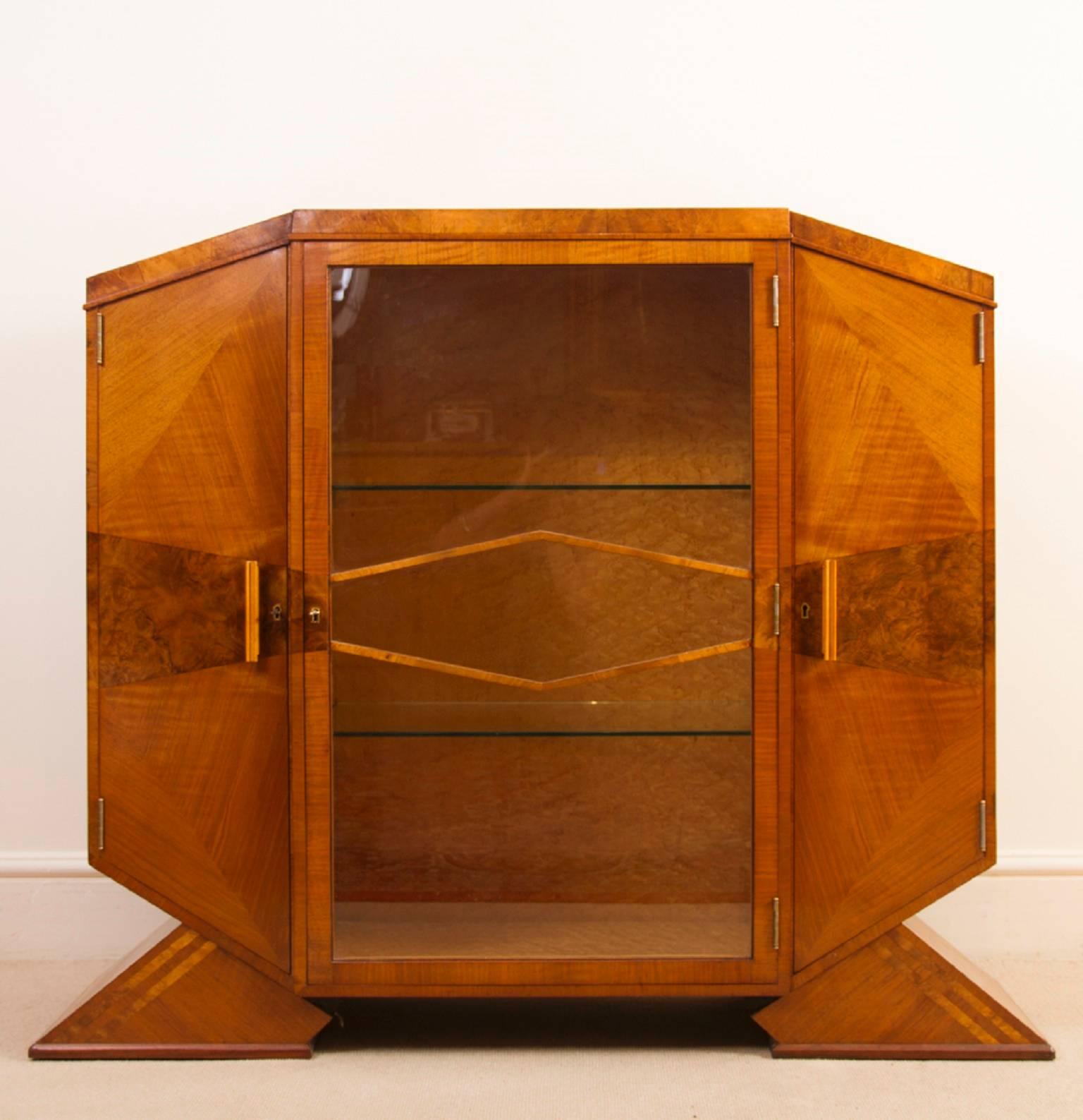 1920s Art Deco Satinwood Maple Display Cabinet 5