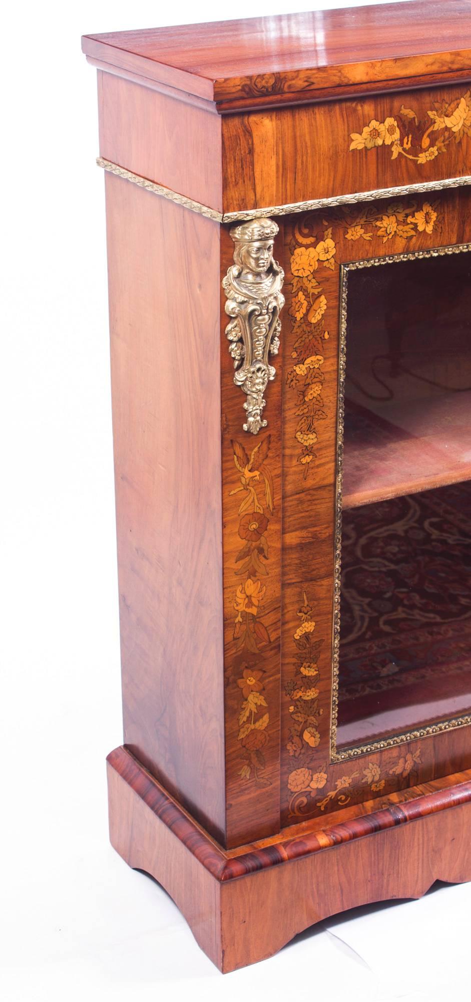 19th Century Pair of Burr Walnut Marquetry Pier Cabinets 1