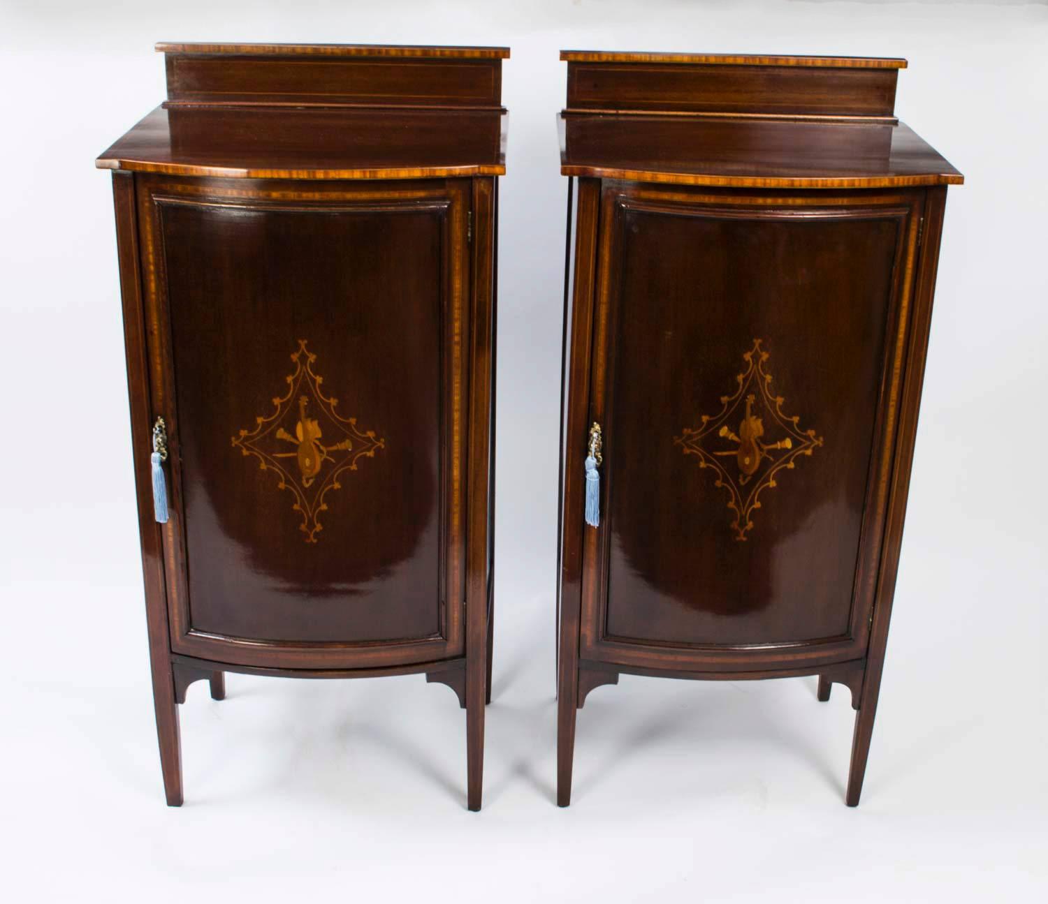 Antique Pair of Edwardian Mahogany Music Cabinets, circa 1900 3
