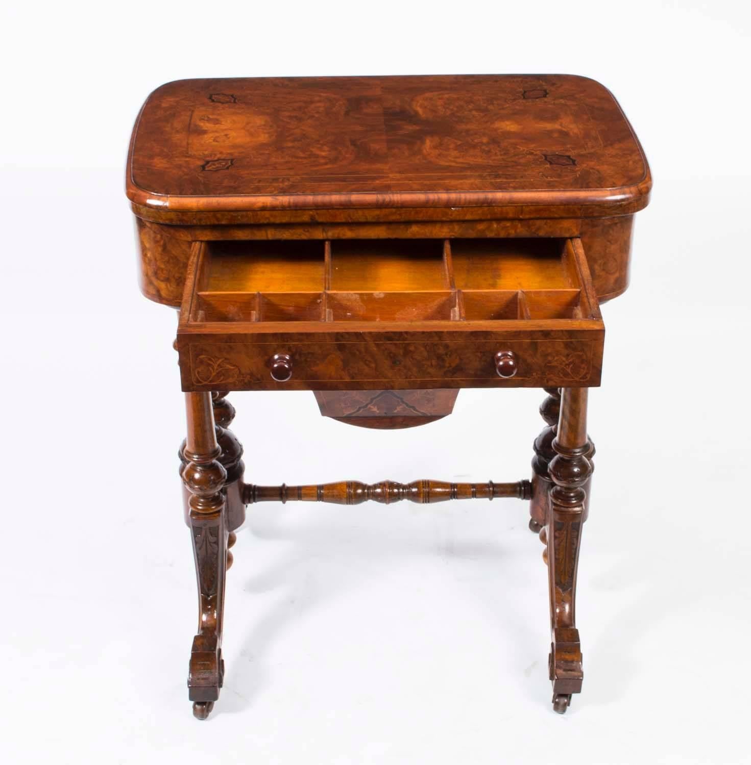 Antique Victorian Burr Walnut Games Work Table, circa 1870 In Excellent Condition In London, GB