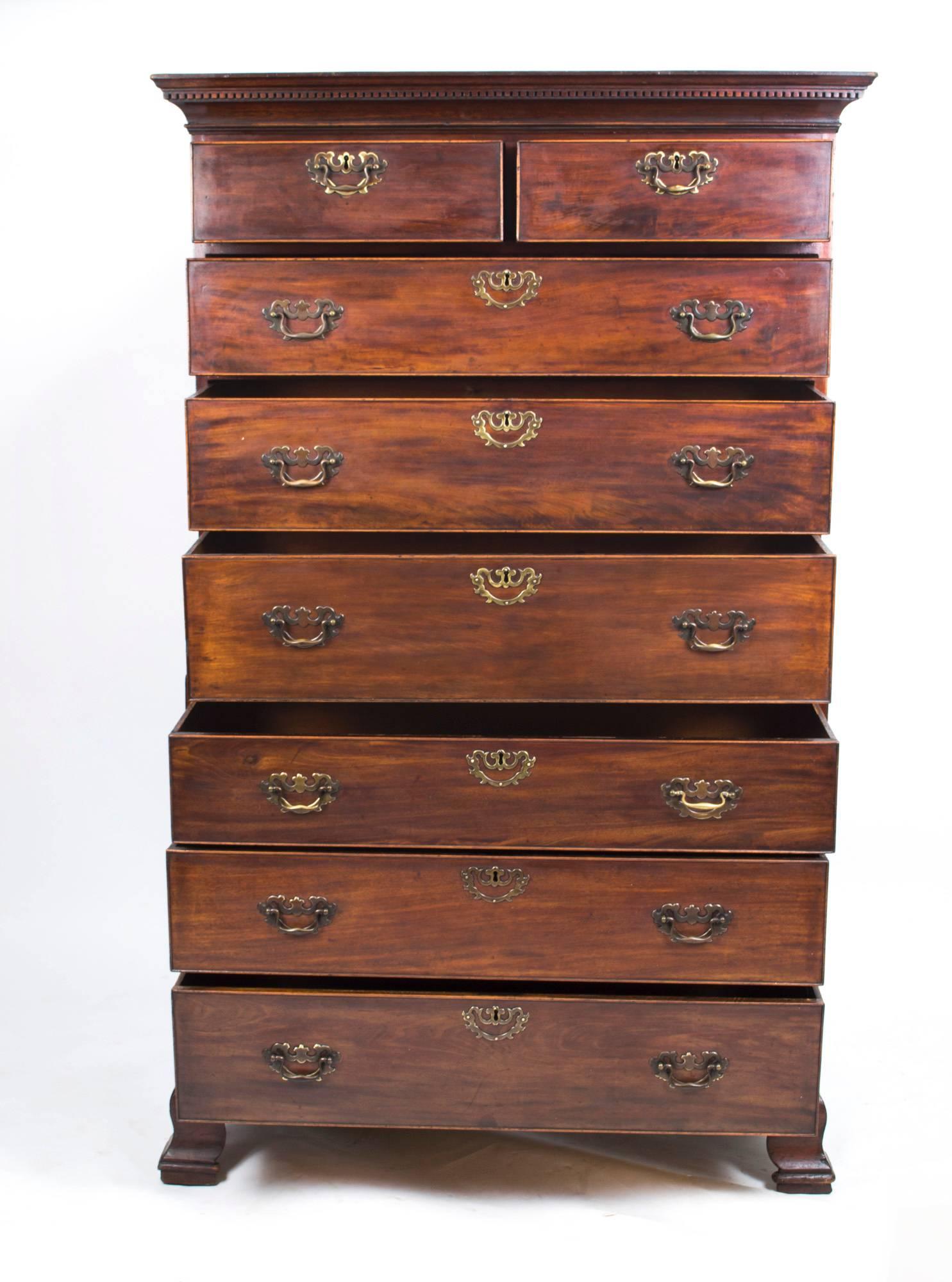 This is a beautiful antique George II mahogany Chippendale style chest on chest, circa 1740 in date.

It features two half width drawers above six capacious full width drawers and these provide ample storage. 

The drawers are oak lined with