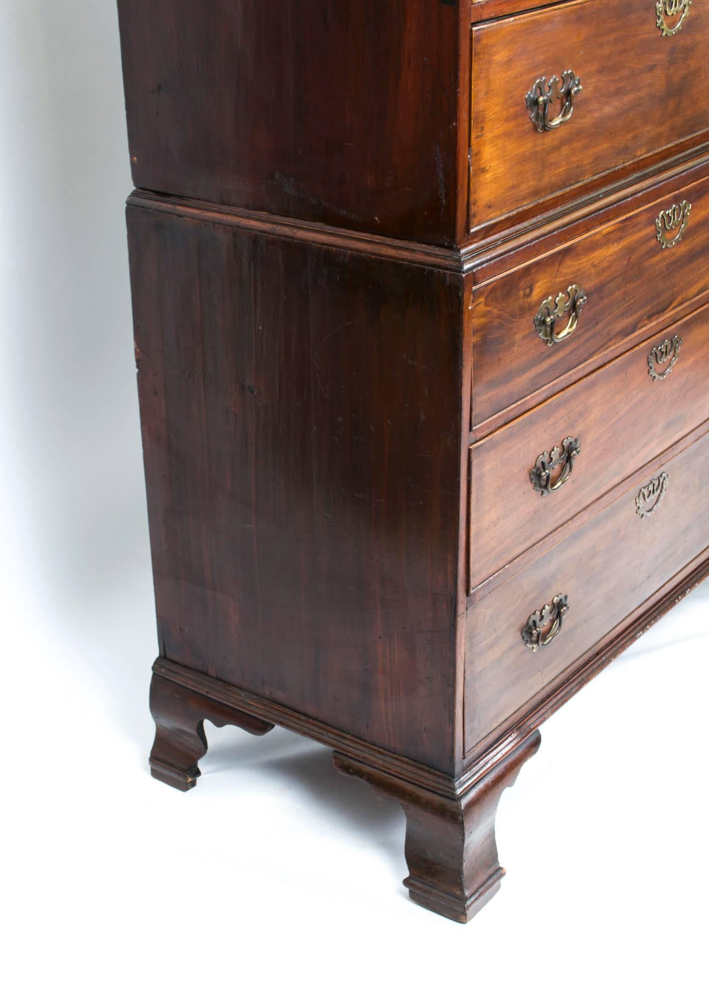Antique George II Mahogany Chest on Chest In Excellent Condition In London, GB