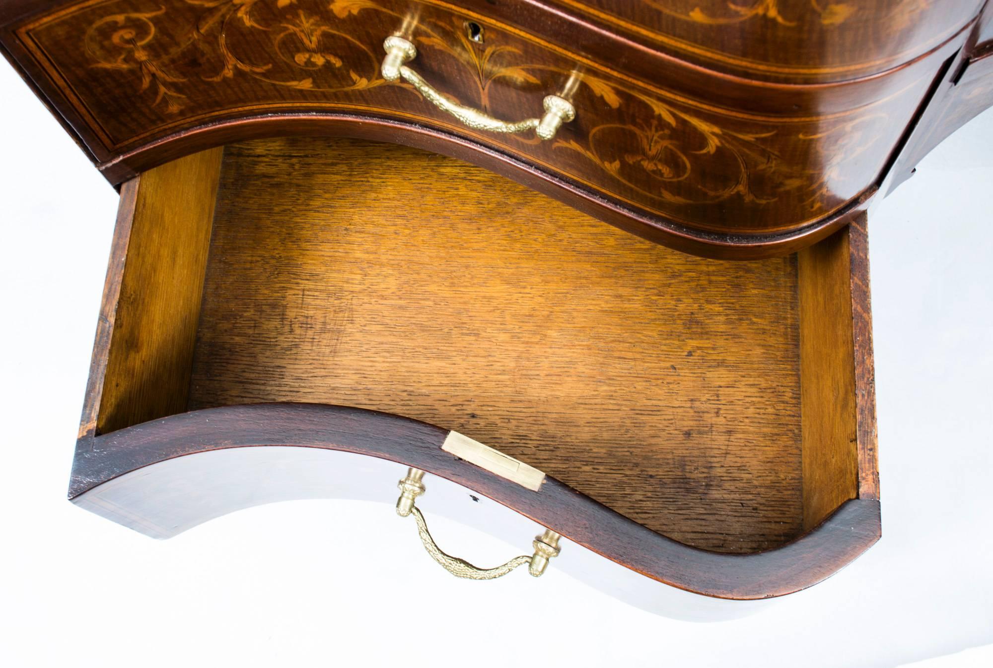 Antique Victorian Dressing Table Edwards & Roberts, circa 1880 In Excellent Condition In London, GB