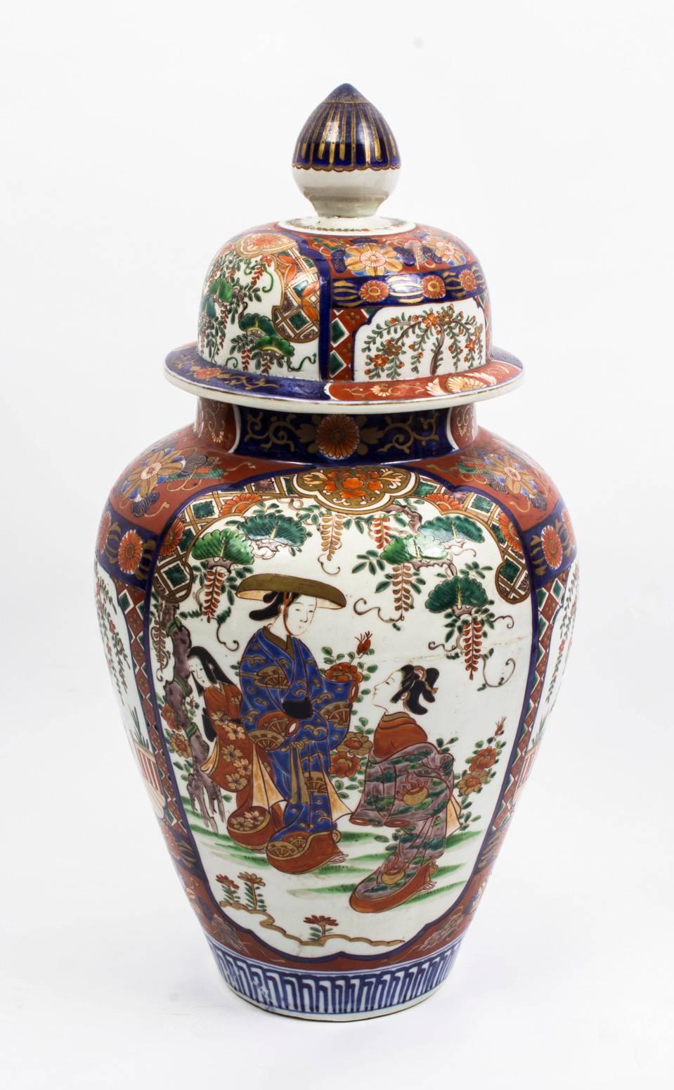 Antique Large Pair of Japanese Imari Porcelain Vases, circa 1870 2