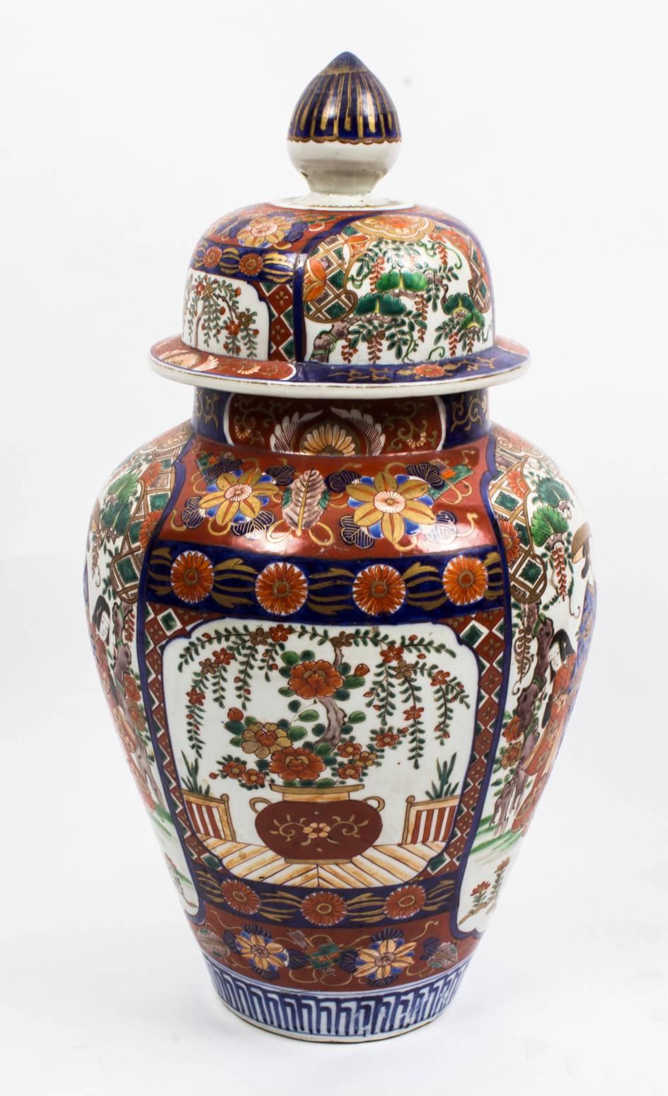 Antique Large Pair of Japanese Imari Porcelain Vases, circa 1870 3