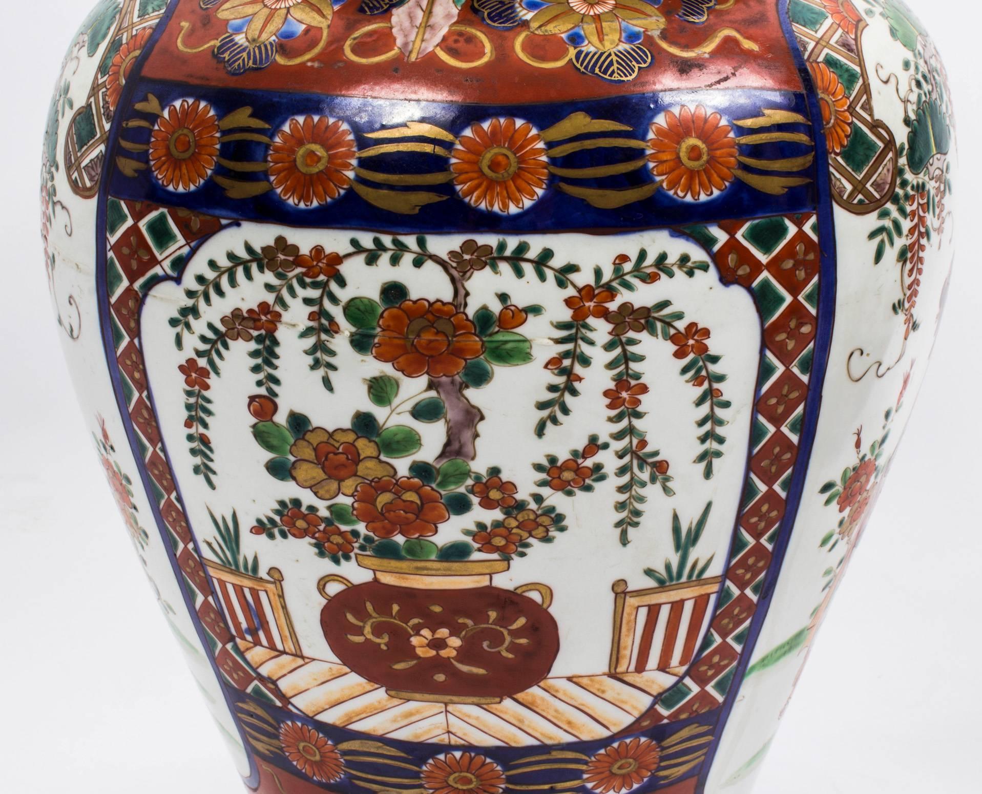 Antique Large Pair of Japanese Imari Porcelain Vases, circa 1870 1