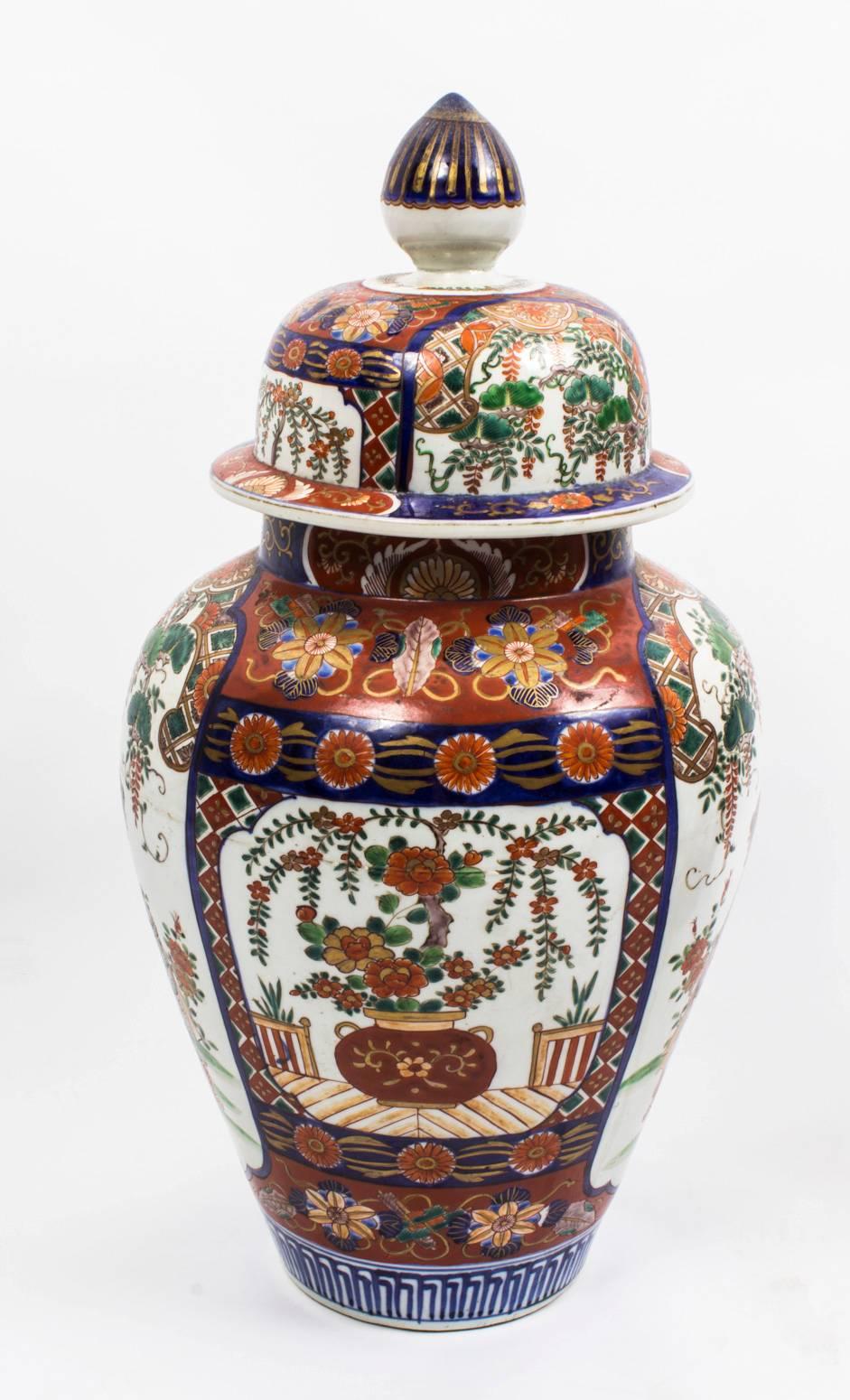 Antique Large Pair of Japanese Imari Porcelain Vases, circa 1870 5