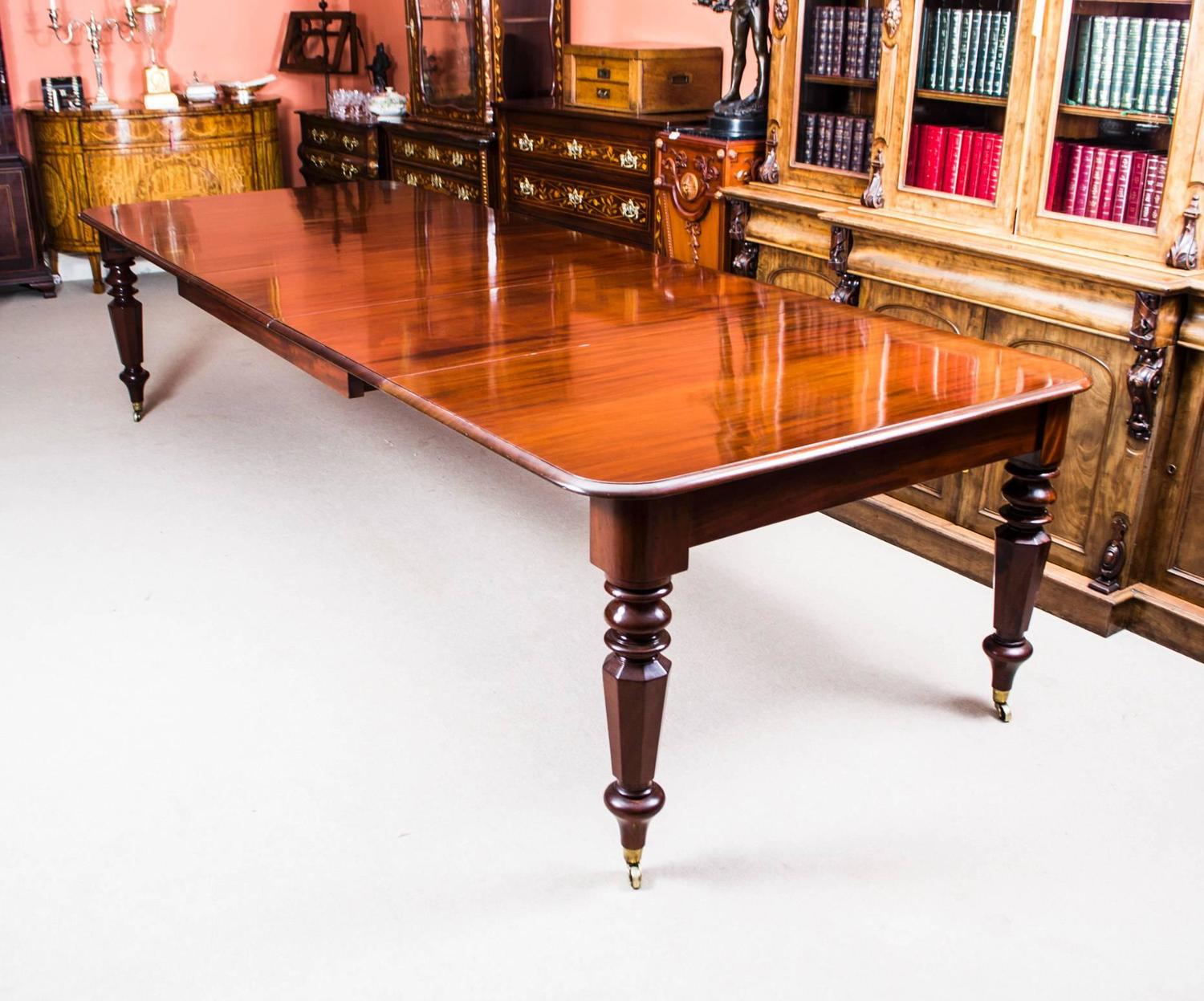 Antique William IV Mahogany Extending Dining Table and 12 Chairs at 1stdibs
