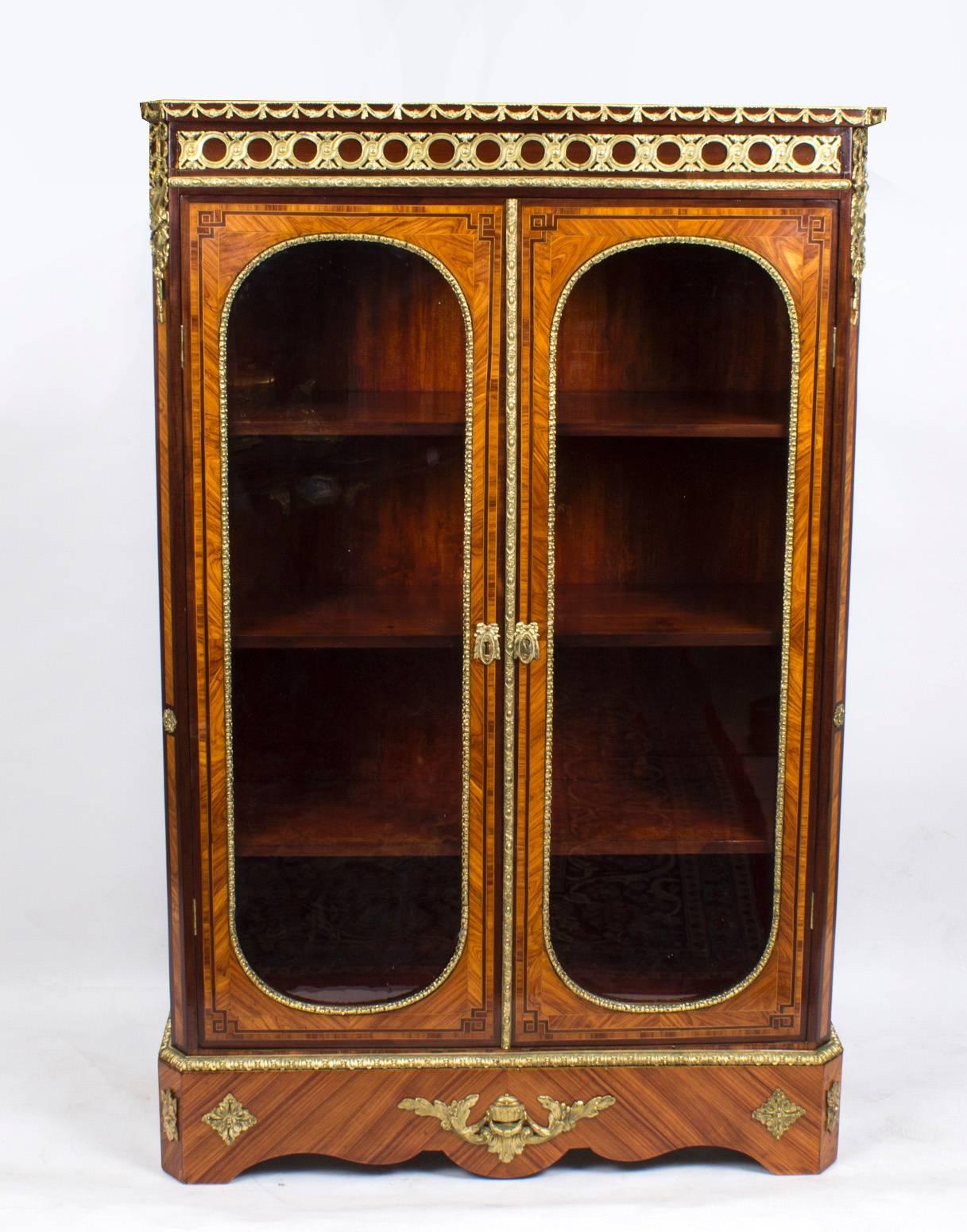 19th Century Victorian Burr Walnut Low Display Cabinet For Sale 2