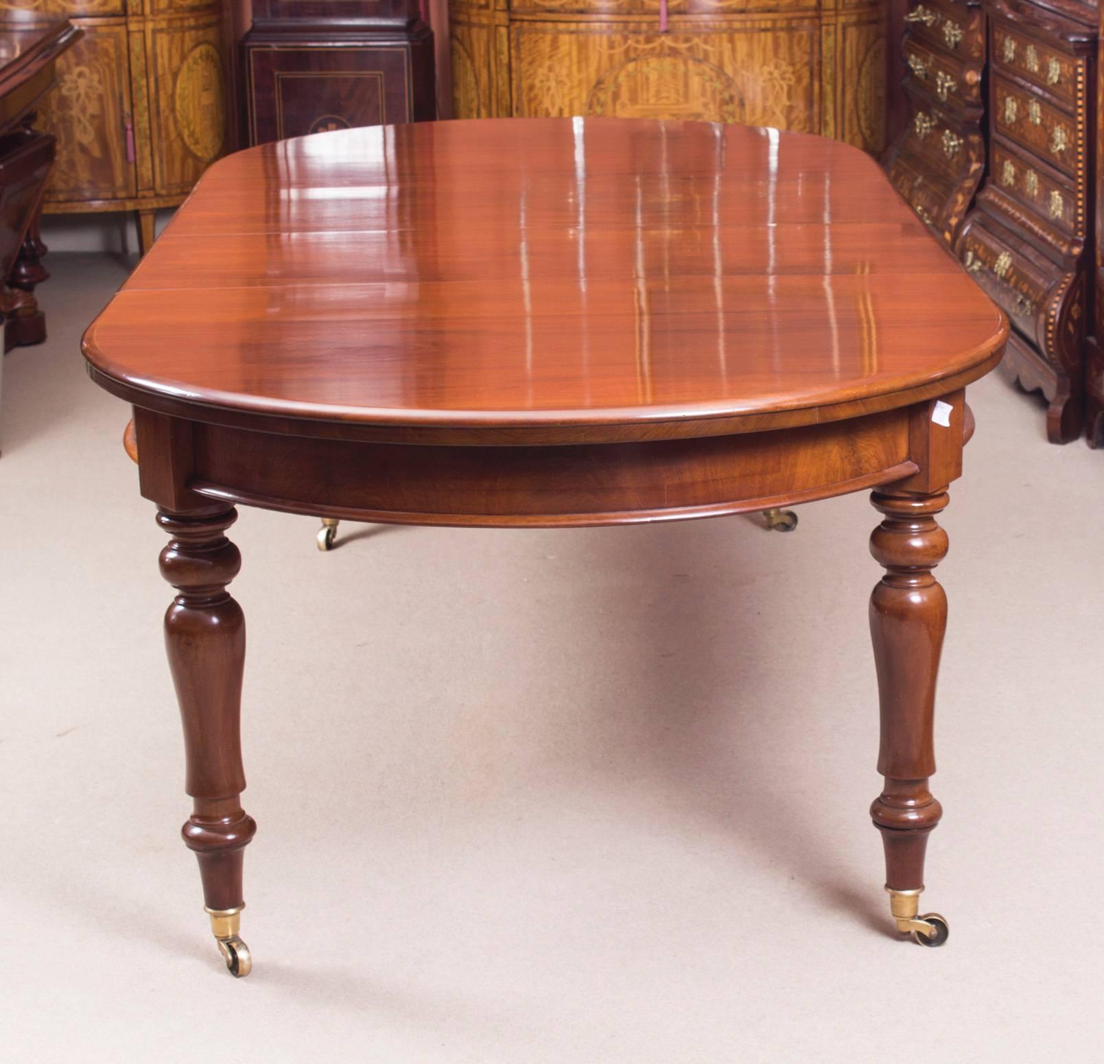 British Antique Victorian Mahogany Dining Table C1880 and Eight Chairs