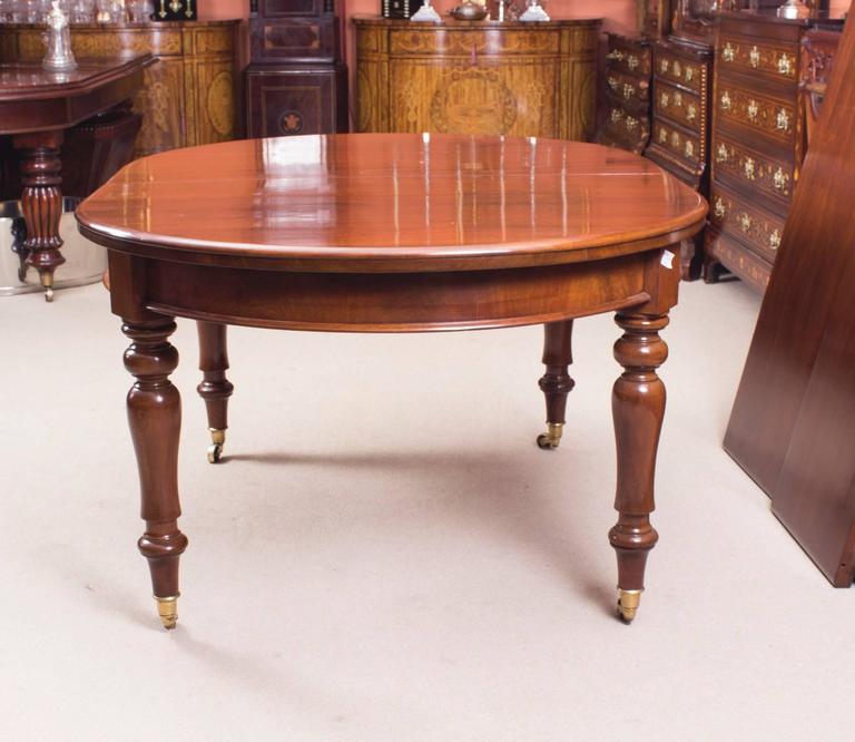 Antique Mahogany Dining Room Furniture - Antique Mahogany Chippendale Style Dining Table and Six ... / Large antique american chippendale mahogany dining room table l@@k!