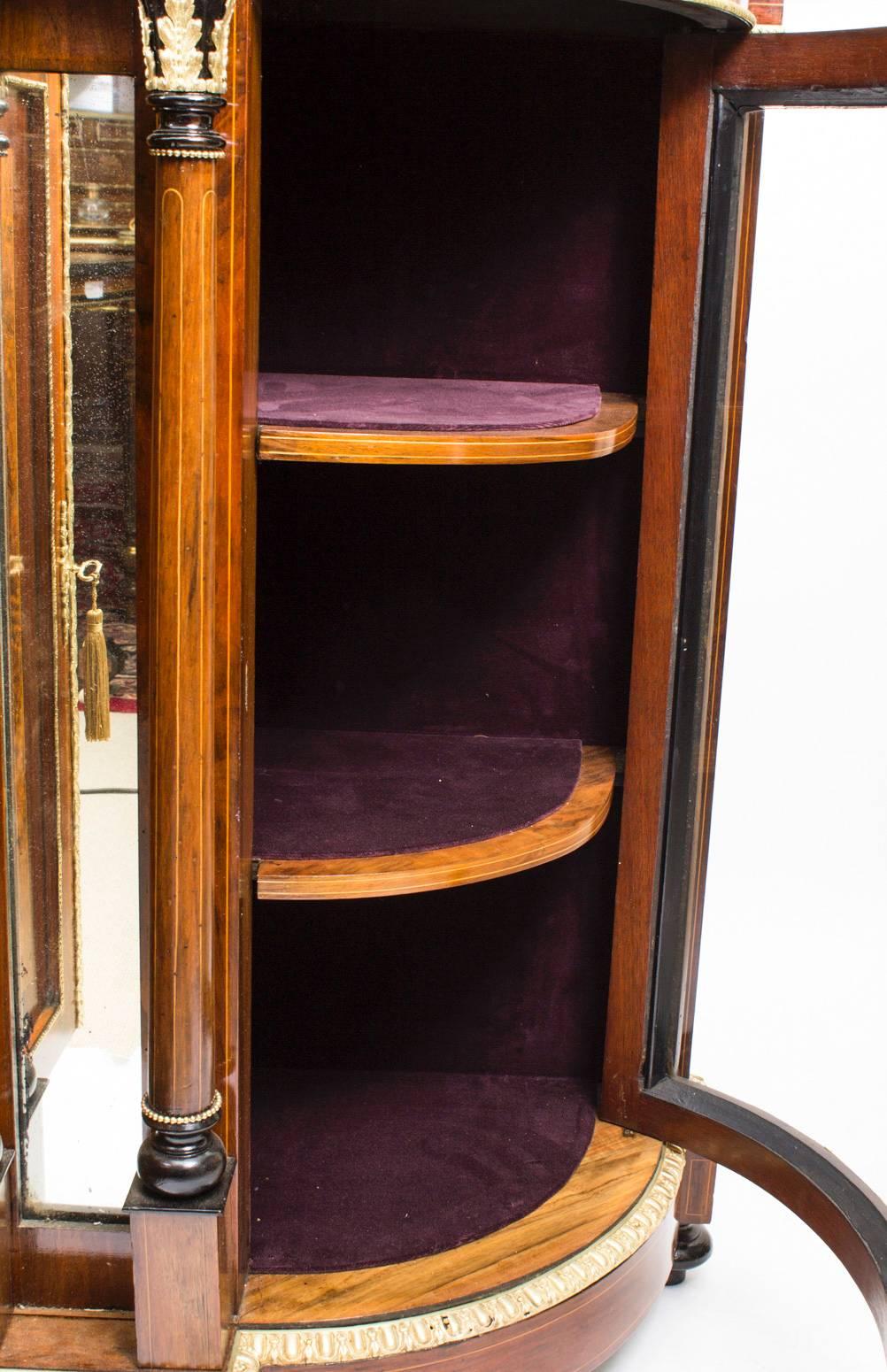 Antique Victorian Burr Walnut Inlaid Four-Door Credenza, circa 1880 In Excellent Condition In London, GB