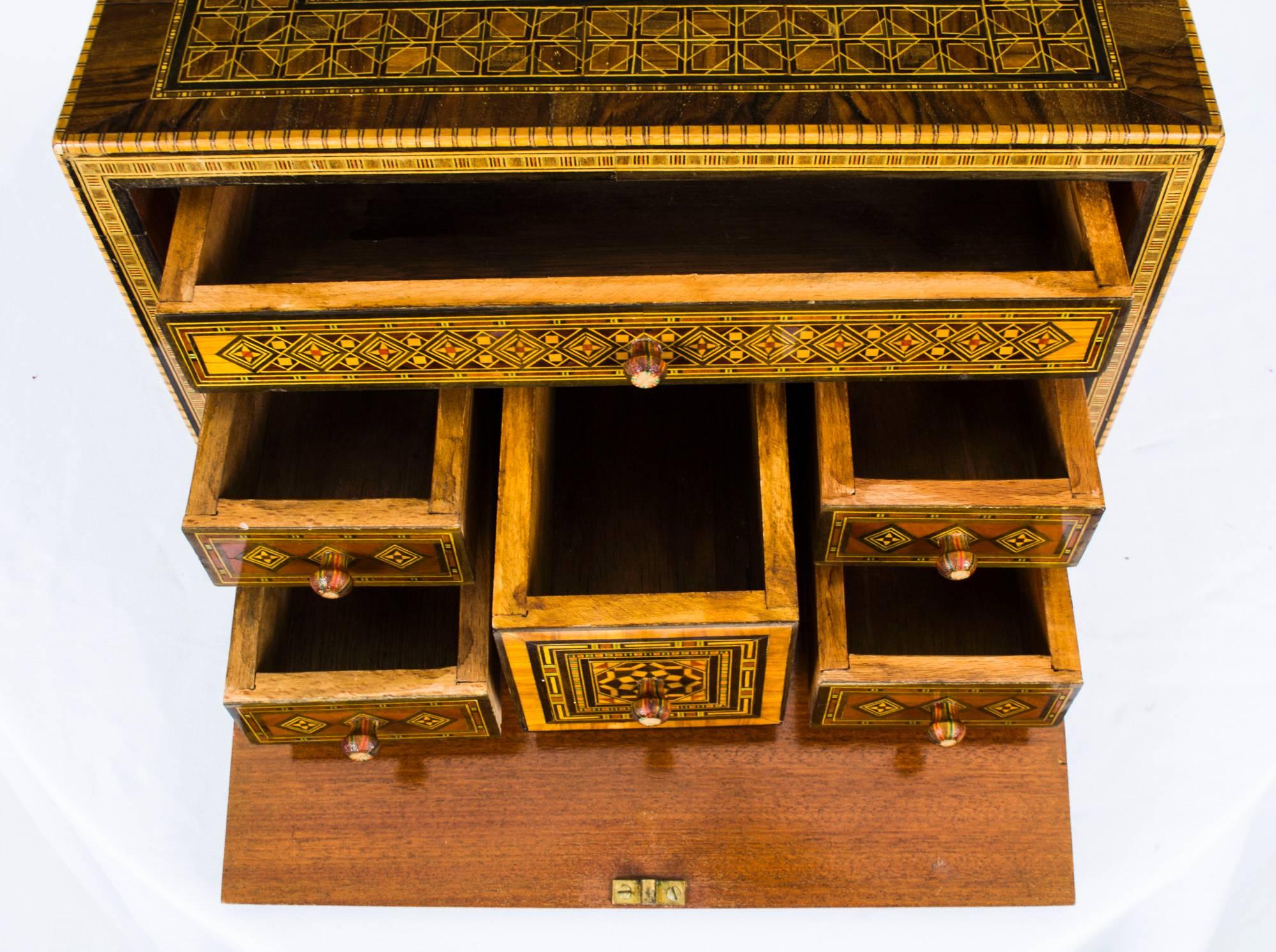 Antique Inlaid Damascus Islamic Table Cabinet In Excellent Condition In London, GB