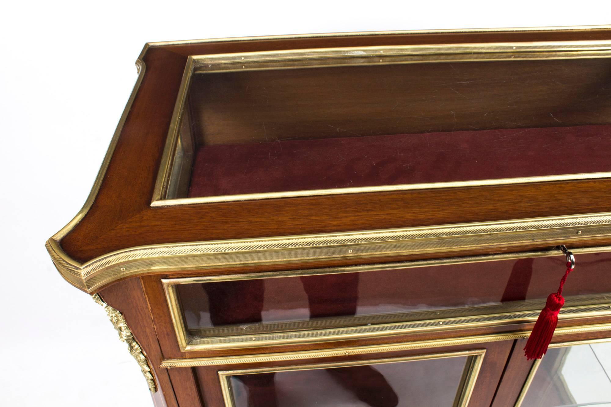 Late 19th Century Antique French Walnut Bijouterie Display Cabinet, circa 1880