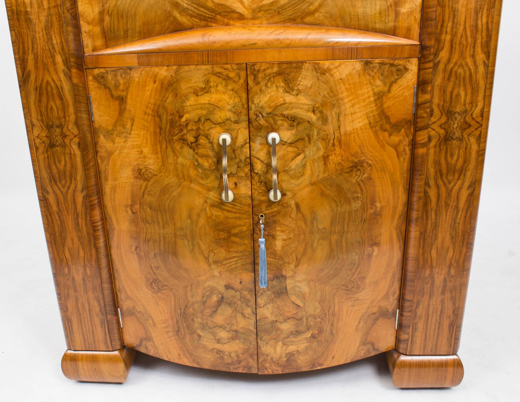 Antique Art Deco Burr Walnut Cocktail Cabinet Bar, circa 1930 1