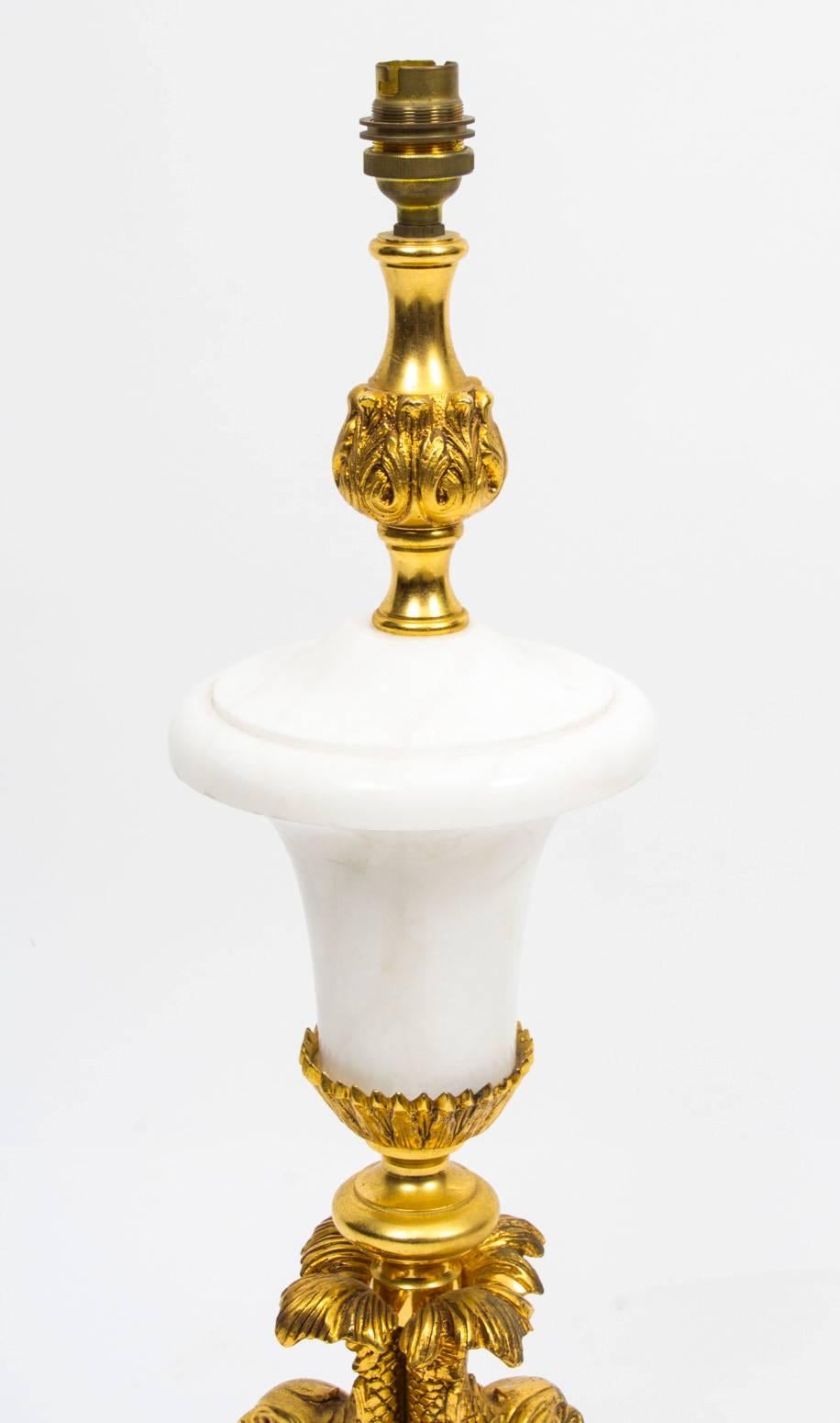Vintage Ormolu and Marble Dolphin Table Lamp Louis Revival In Excellent Condition For Sale In London, GB