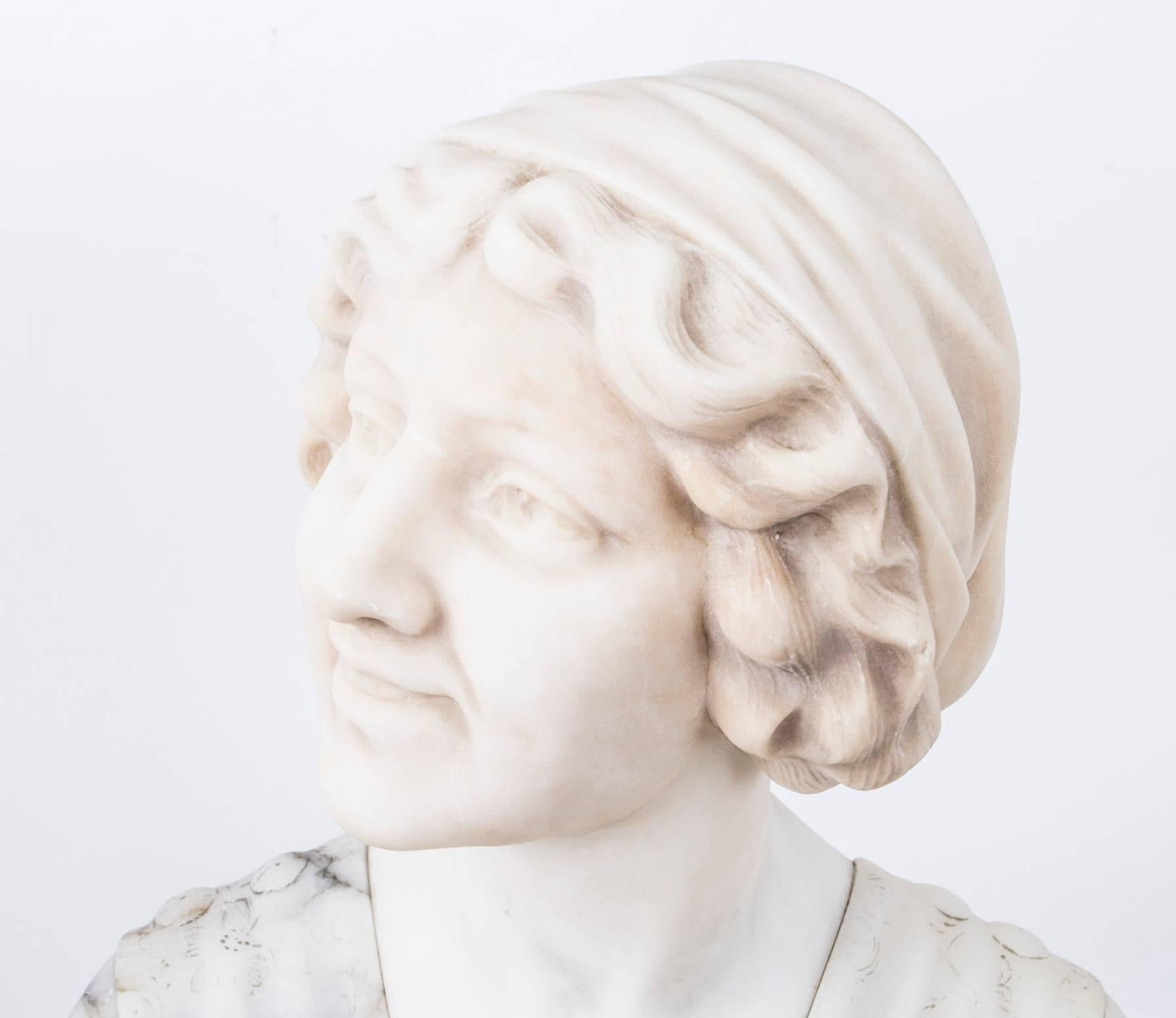 Italian Antique Marble Bust of Iullette by Prof G.Bessi Early 20th Century For Sale