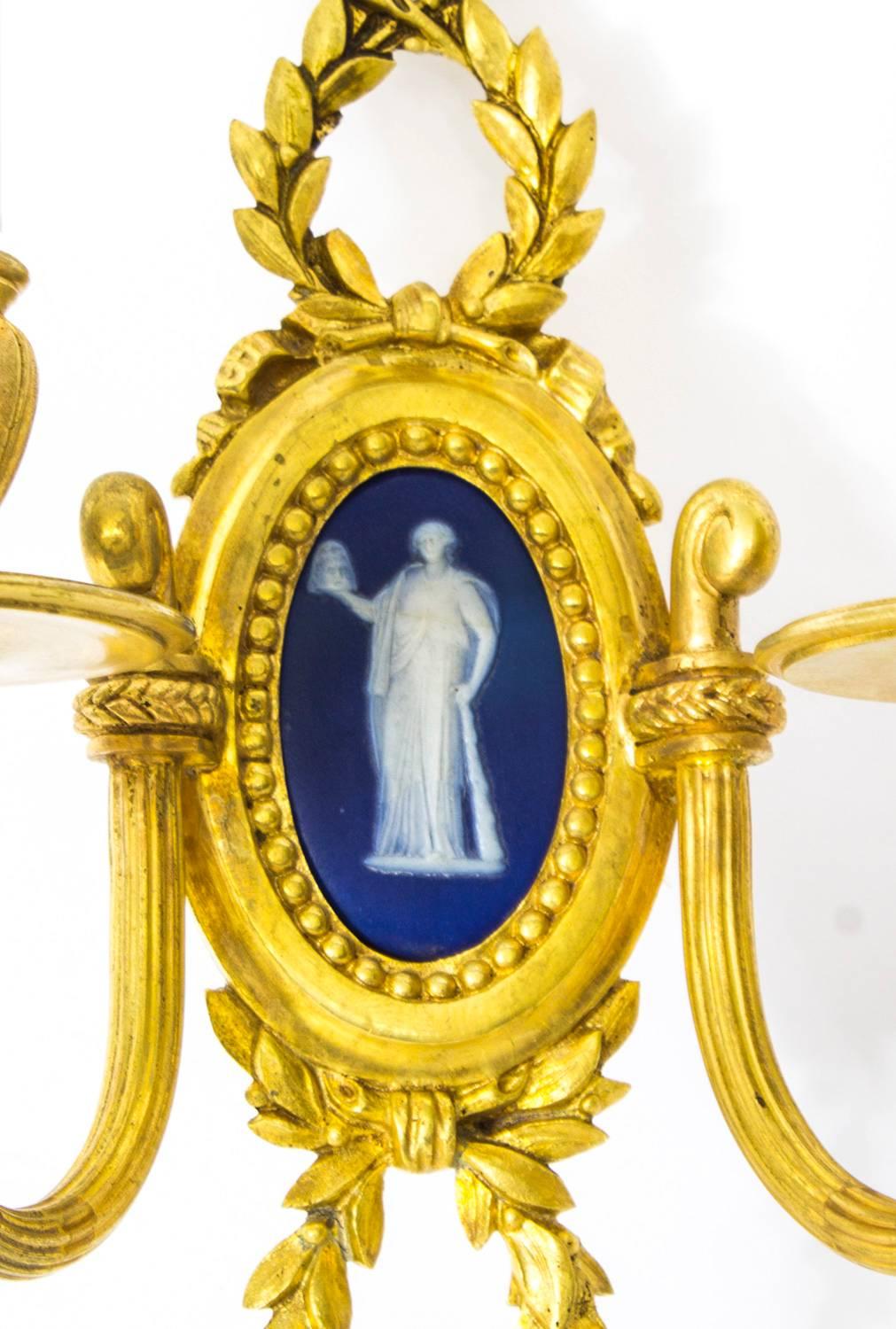 Antique Pair of Ormolu Jasperware Two Branch Wall Lights Sconces In Excellent Condition In London, GB