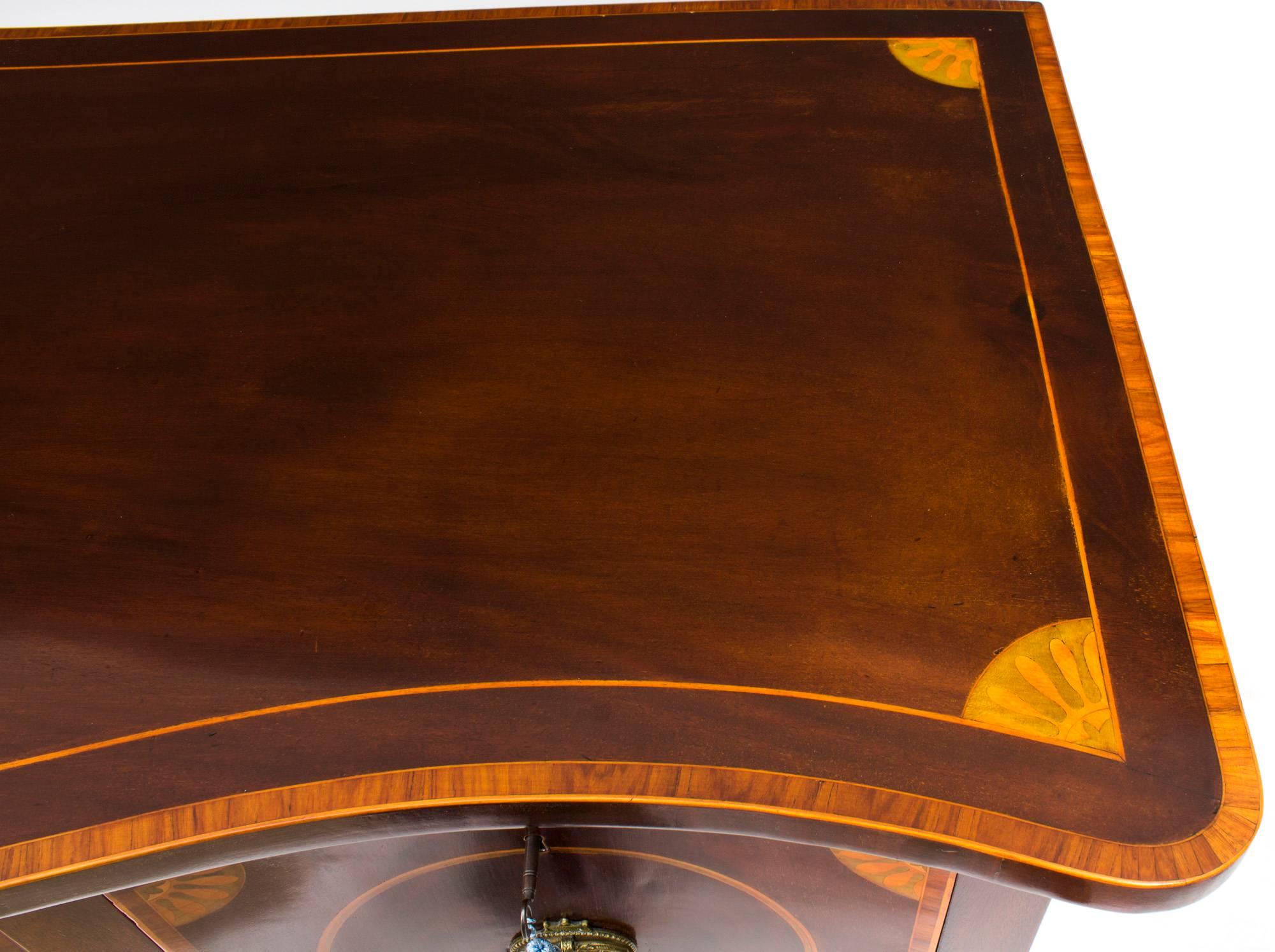 19th Century Sheraton Style Inlaid Mahogany Sideboard In Excellent Condition In London, GB