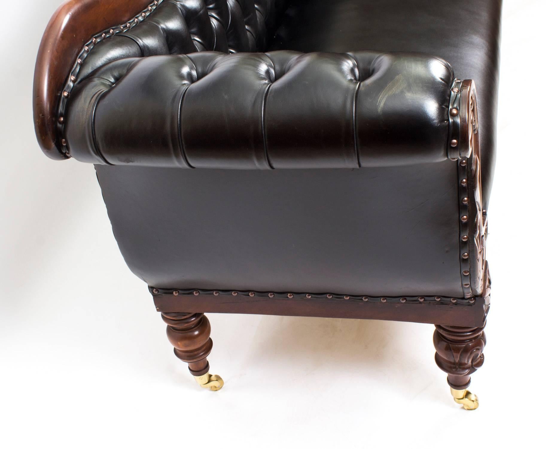 English Antique William IV Mahogany and Leather Sofa, circa 1830