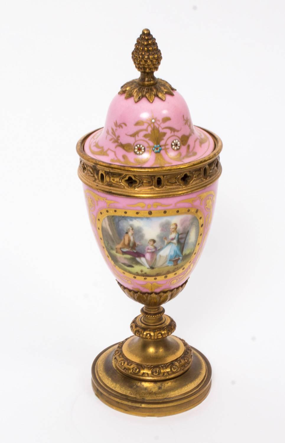 Antique Pair of Sevres Pink Porcelain Urns, circa1880 1