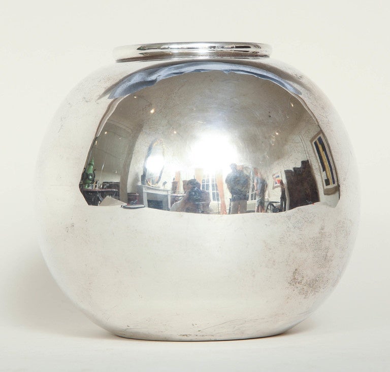 Rene Joubert & Philippe Petit for DIM French Art Deco Metal Argente Vase For Sale 4
