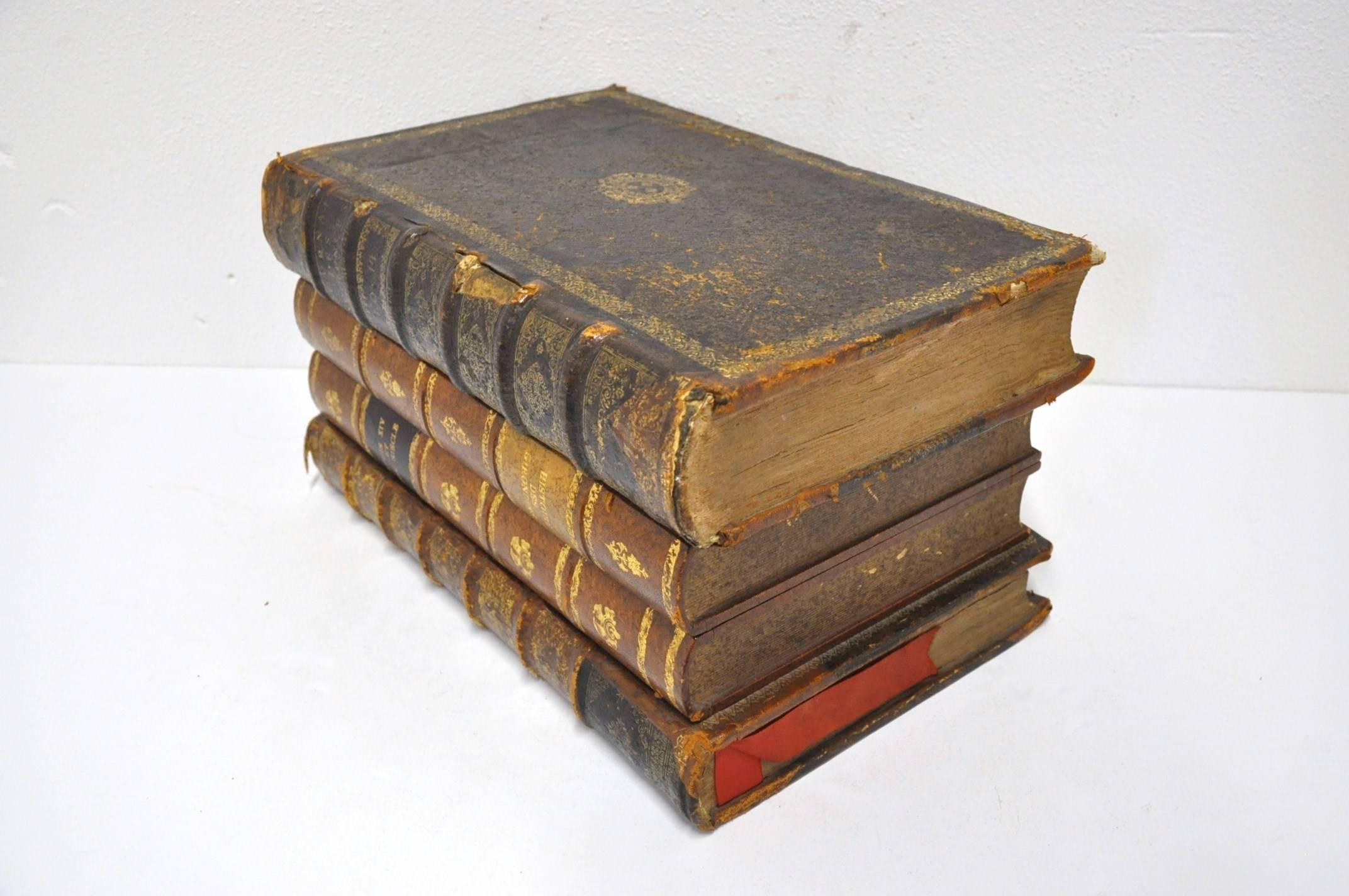 19th Century French Liquor Box Shaped like Four Leatherbound Books In Excellent Condition In Dallas, TX