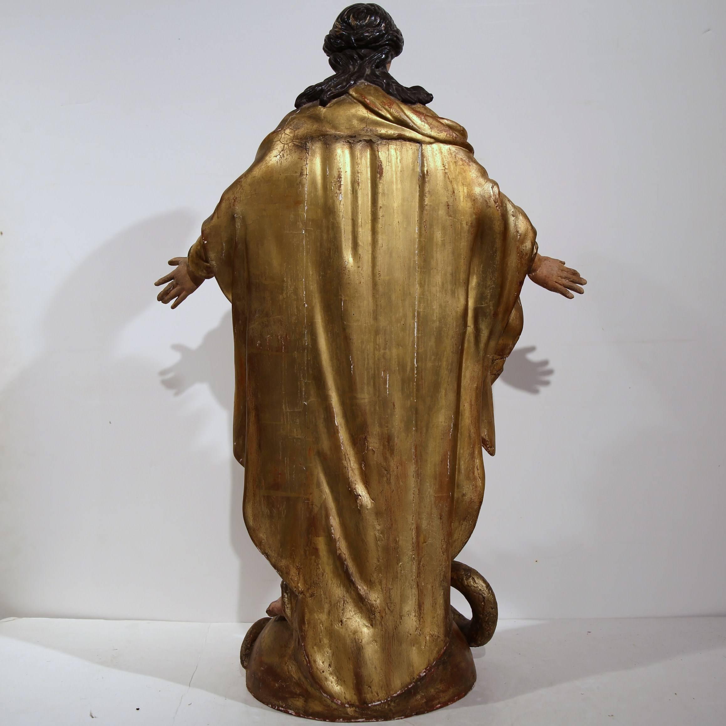 19th Century French Carved and Gilded Virgin Mary Statue Standing on Globe In Excellent Condition In Dallas, TX