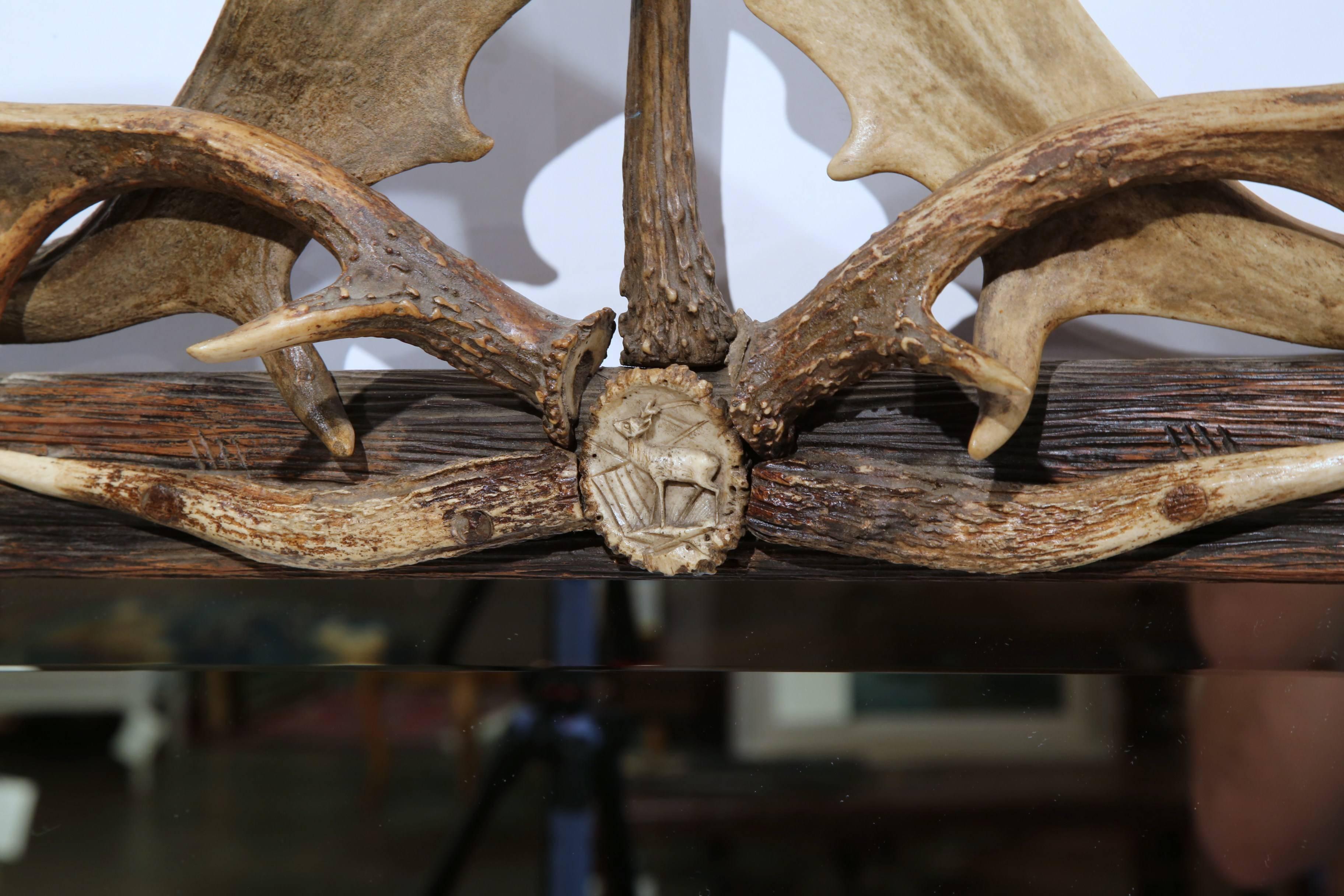 19th Century Black Forest Mirror with Antlers and Carved Deer Medallions 5