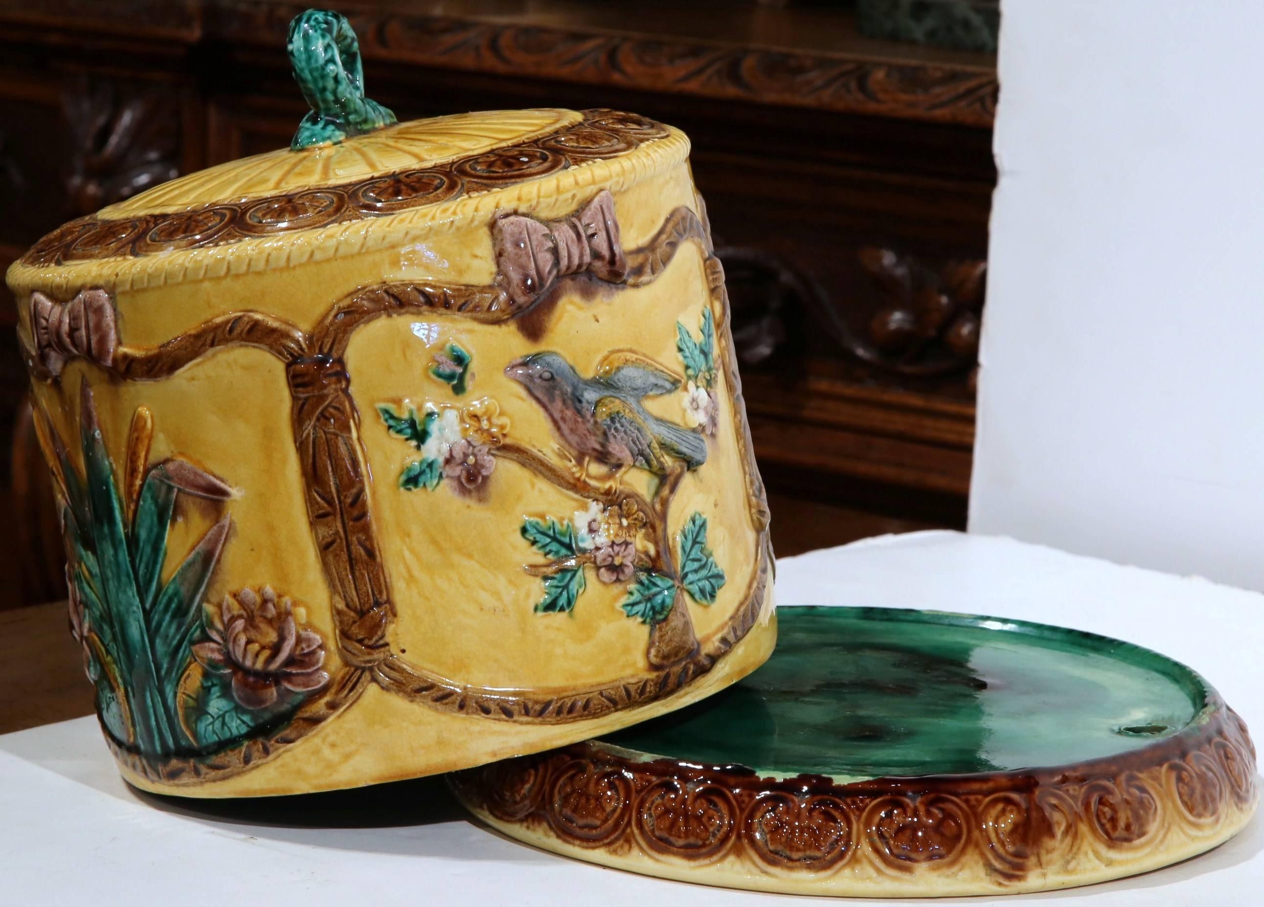 19th Century French Barbotine Cheese Dome with Birds and Flowers 1