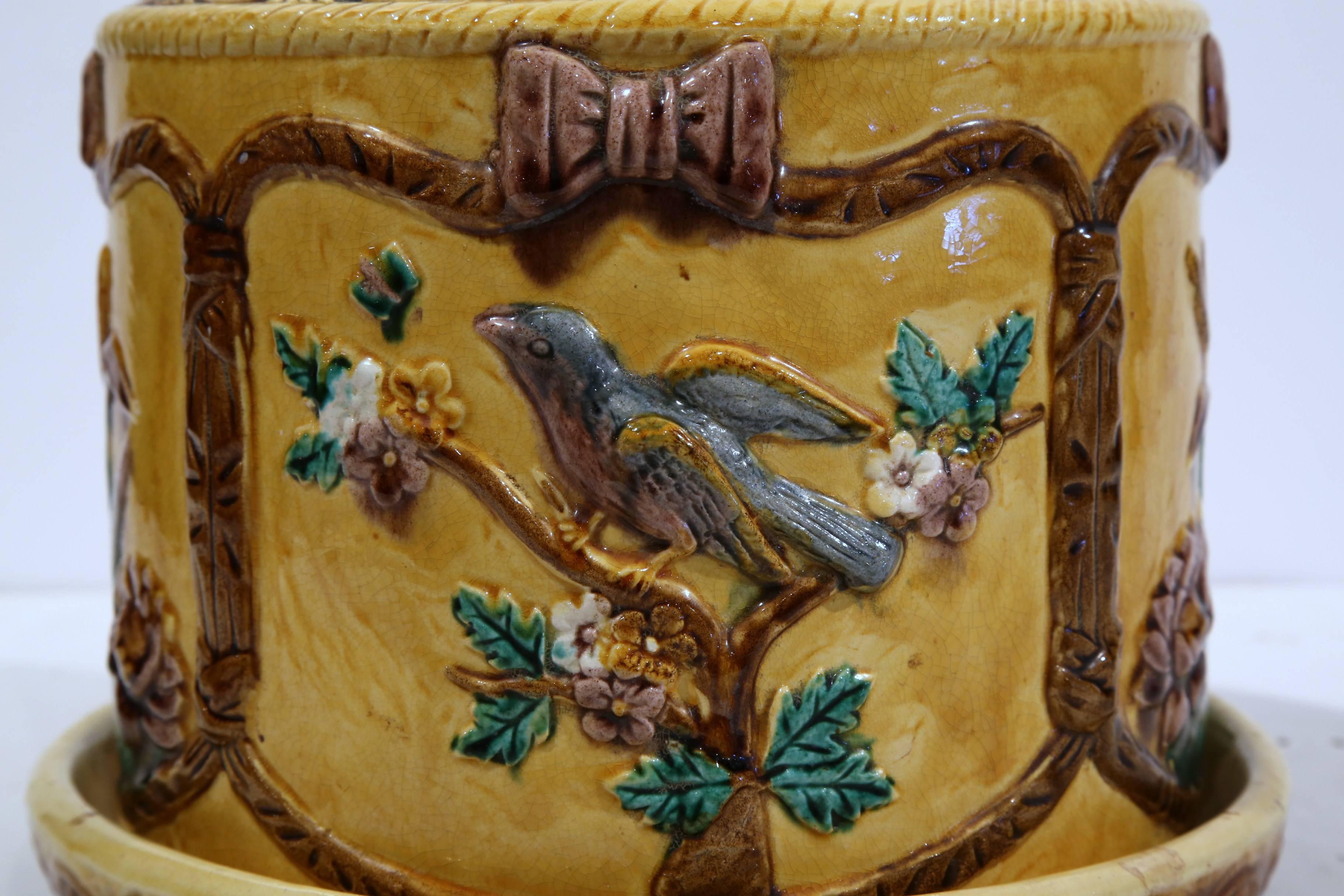 19th Century French Barbotine Cheese Dome with Birds and Flowers In Excellent Condition In Dallas, TX