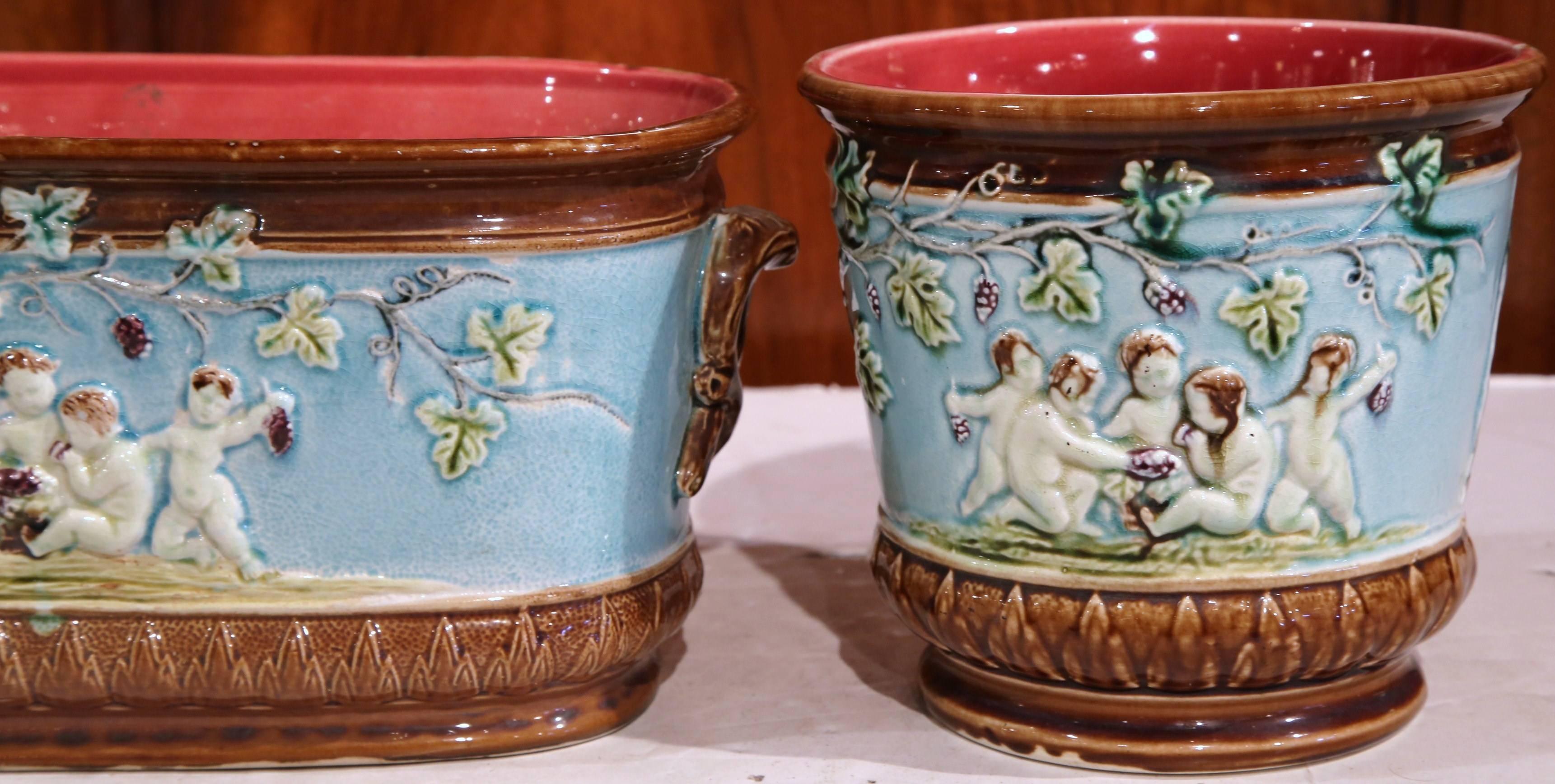 19th Century French Painted Barbotine Jardinière and Two Cachepots, 3 Pieces In Excellent Condition In Dallas, TX